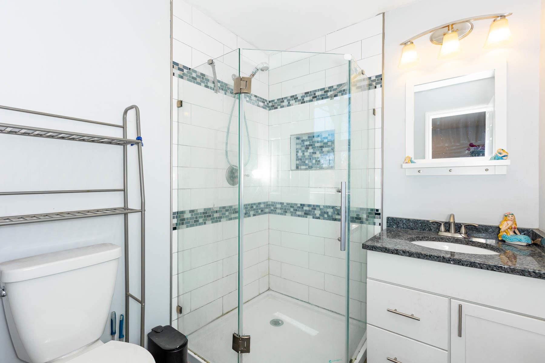 72 Tipton Drive, Shirley, New York image 10
