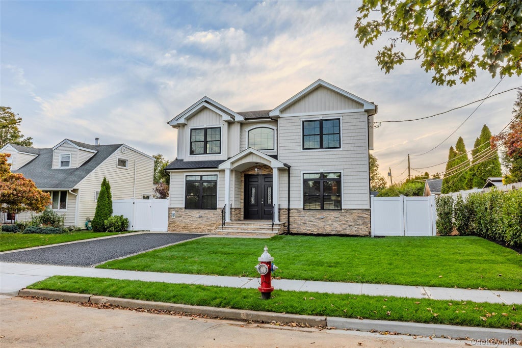 Photo of 30 Briggs Street, Hicksville, NY 11801 (MLS # 940946)