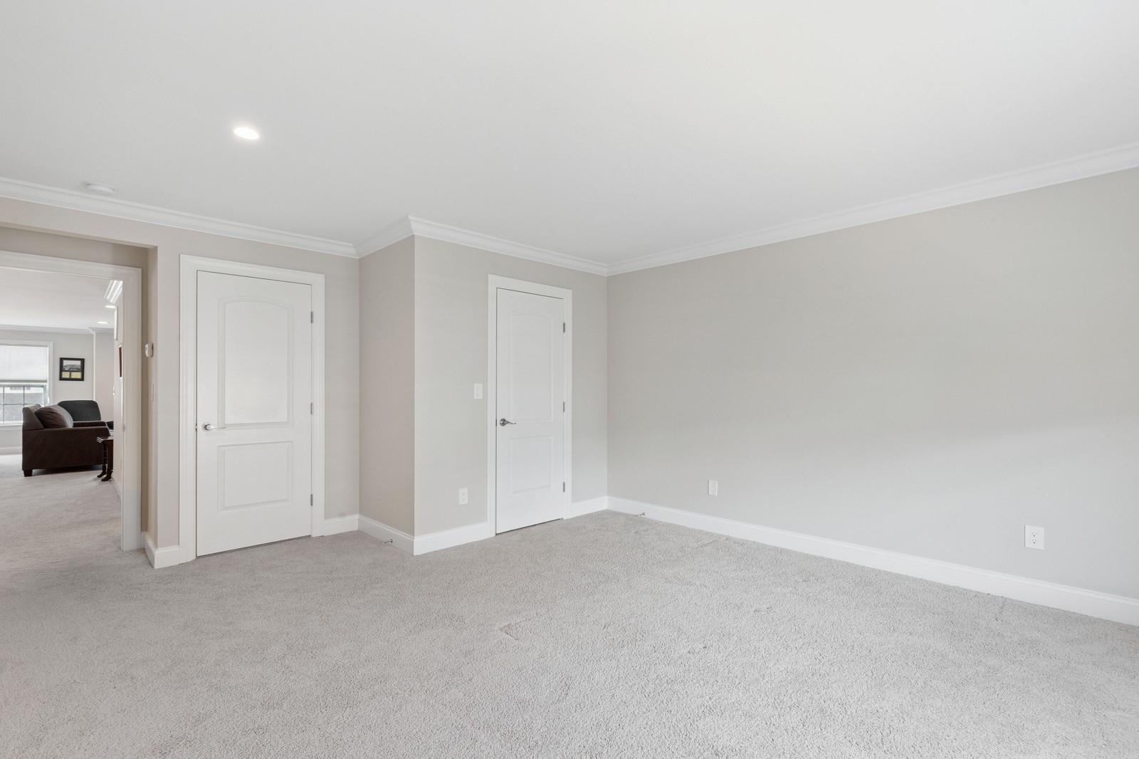 31 Avery Way, Blue Point, New York image 23
