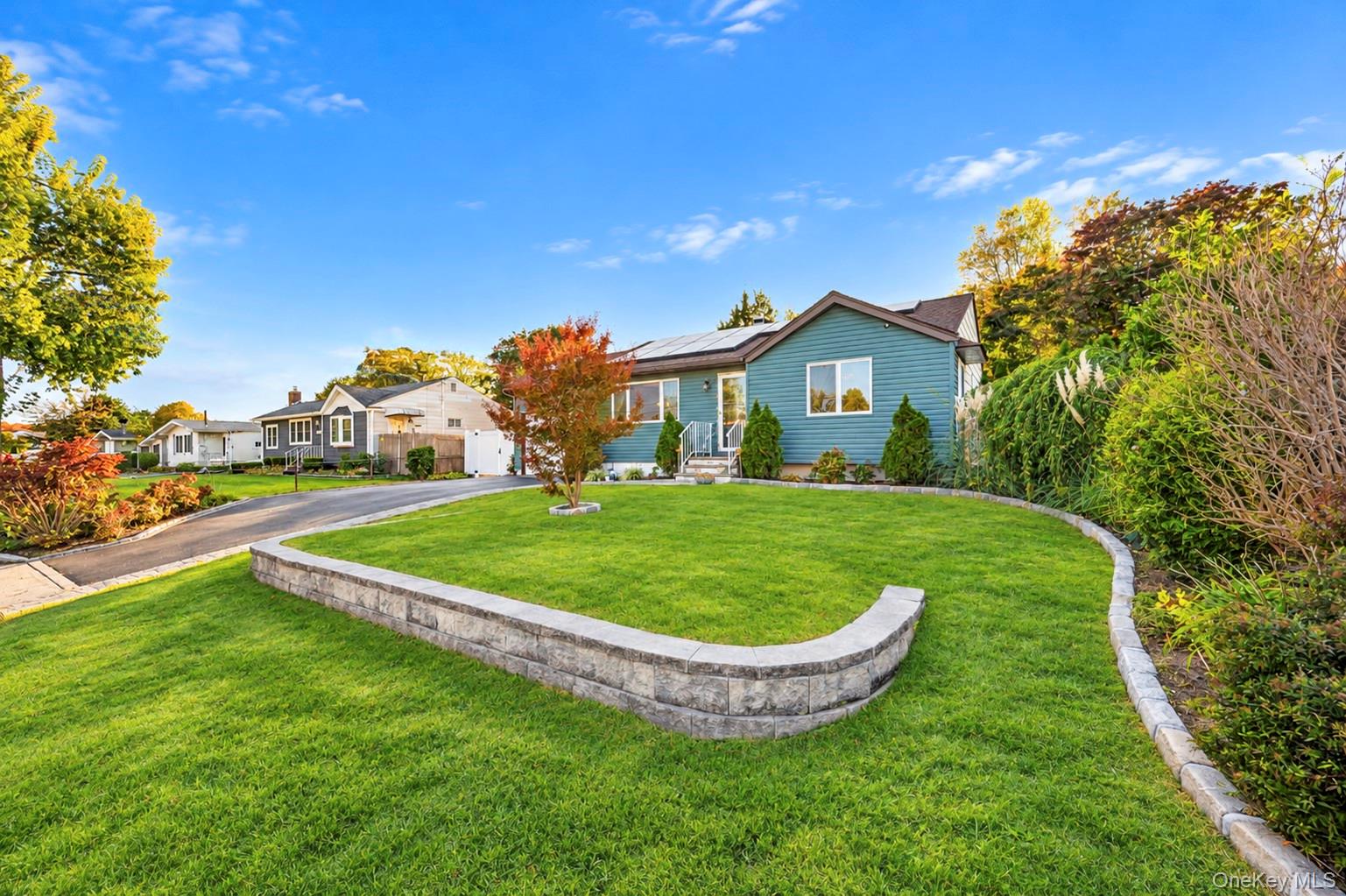 16 Neptune Avenue