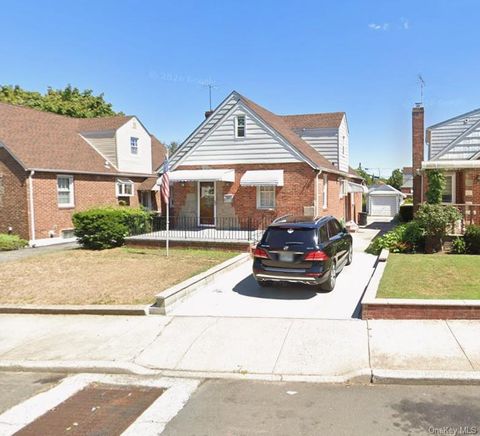 8311 Little Neck Parkway Glen Oaks NY 11004