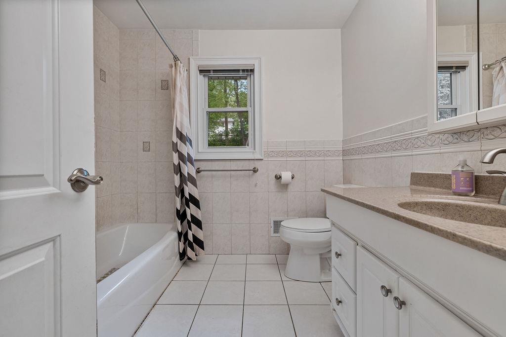 26 Sunny Ridge Road, Spring Valley, New York image 25