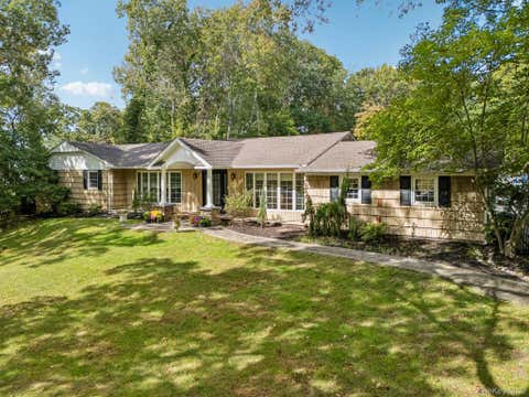 Photo for 26 Hastings Drive