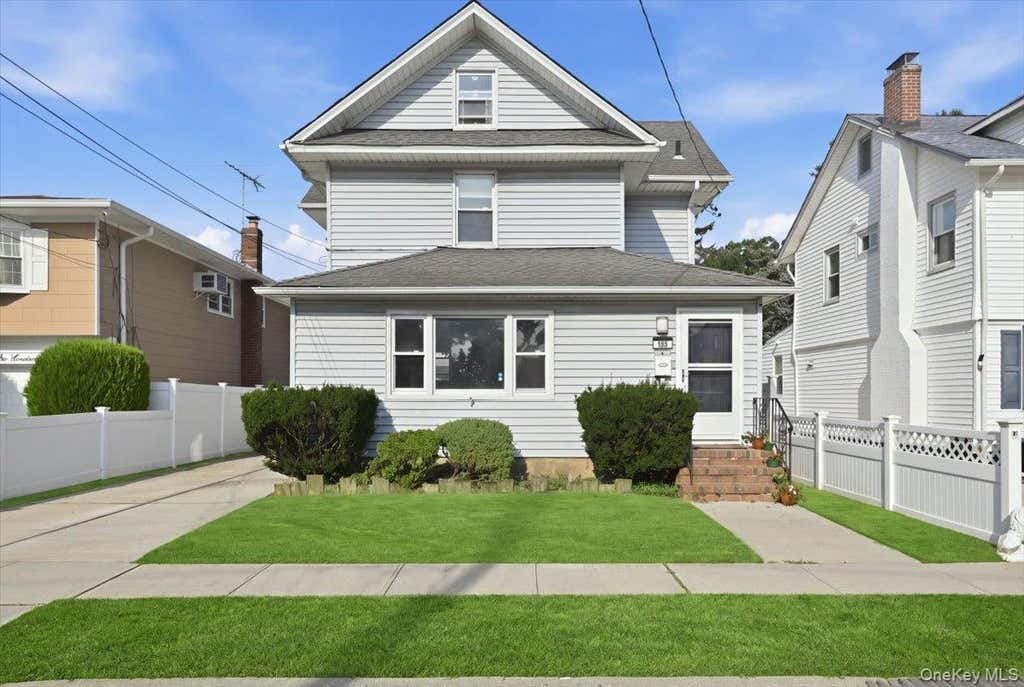 Photo of 100 Spruce Street, West Hempstead, NY 11552 (MLS # 1039713)