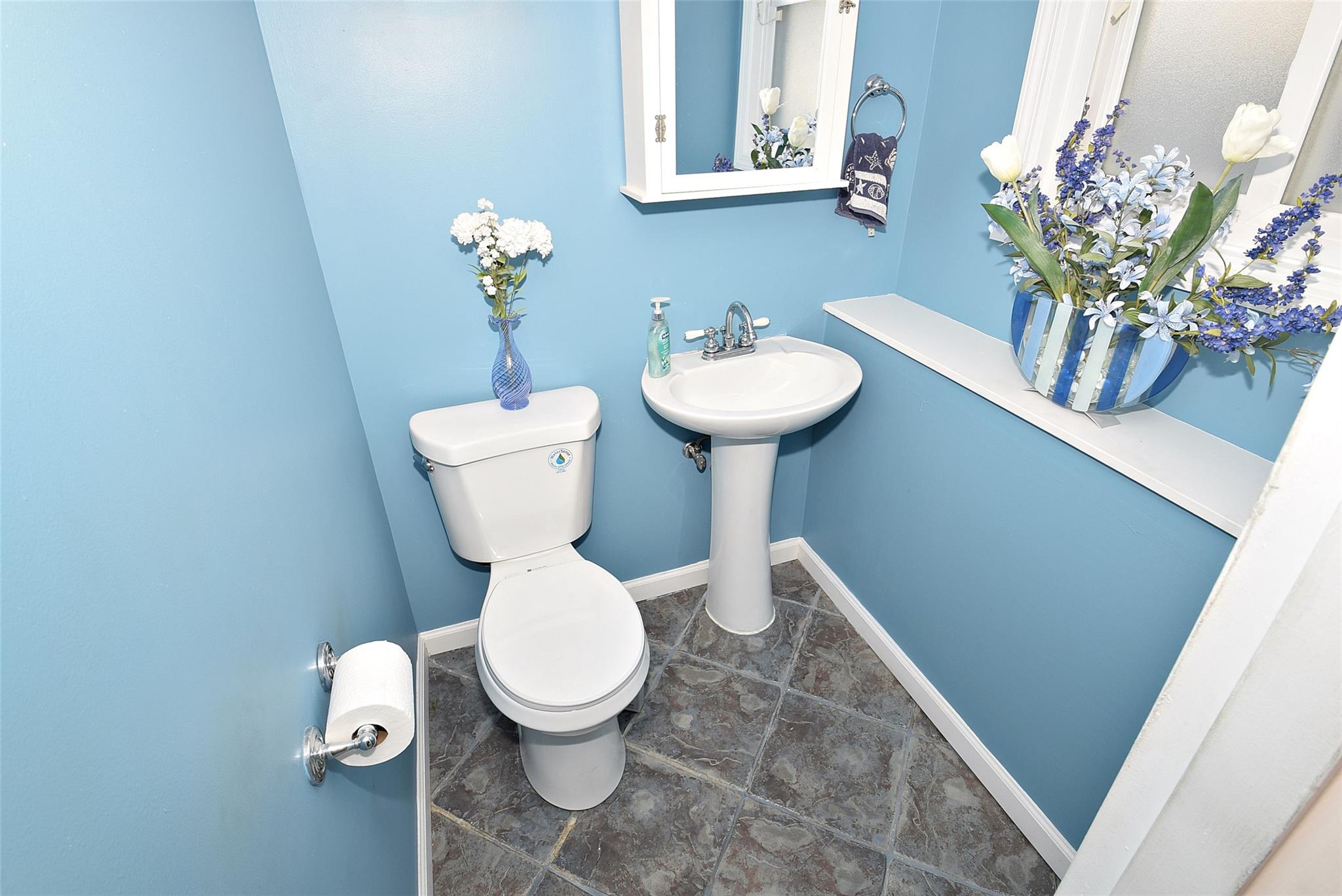 6 Gary Road, Syosset, New York image 19