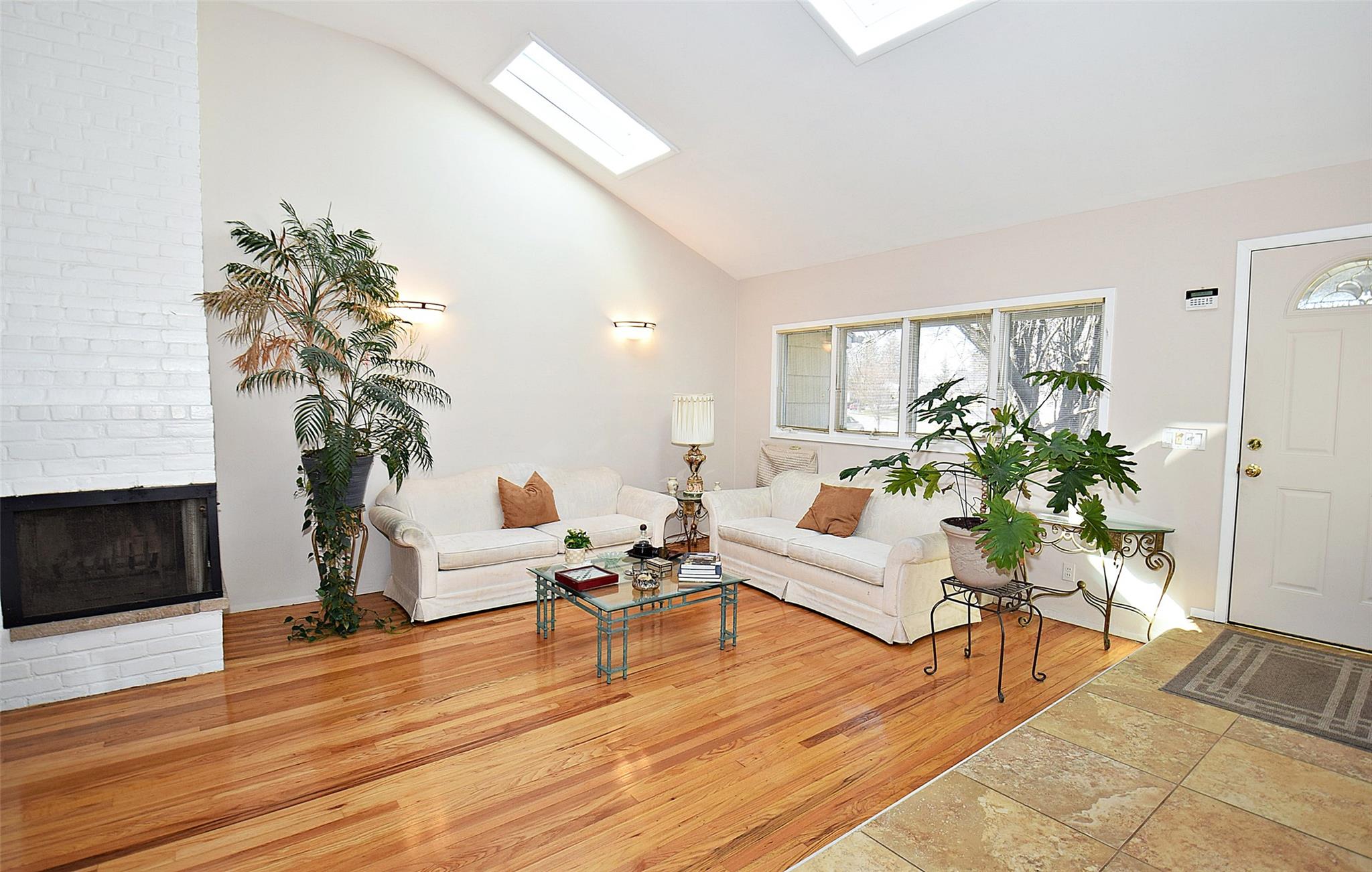 6 Gary Road, Syosset, New York image 6