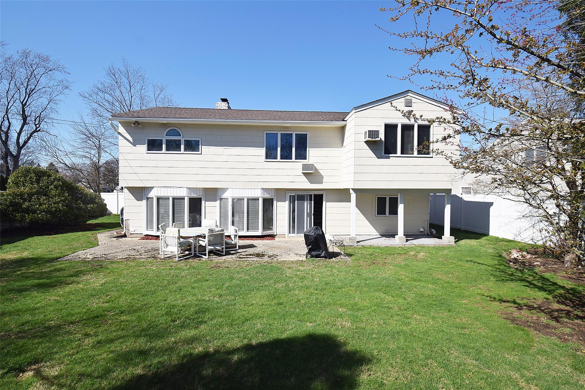 6 Gary Road, Syosset, New York image 30
