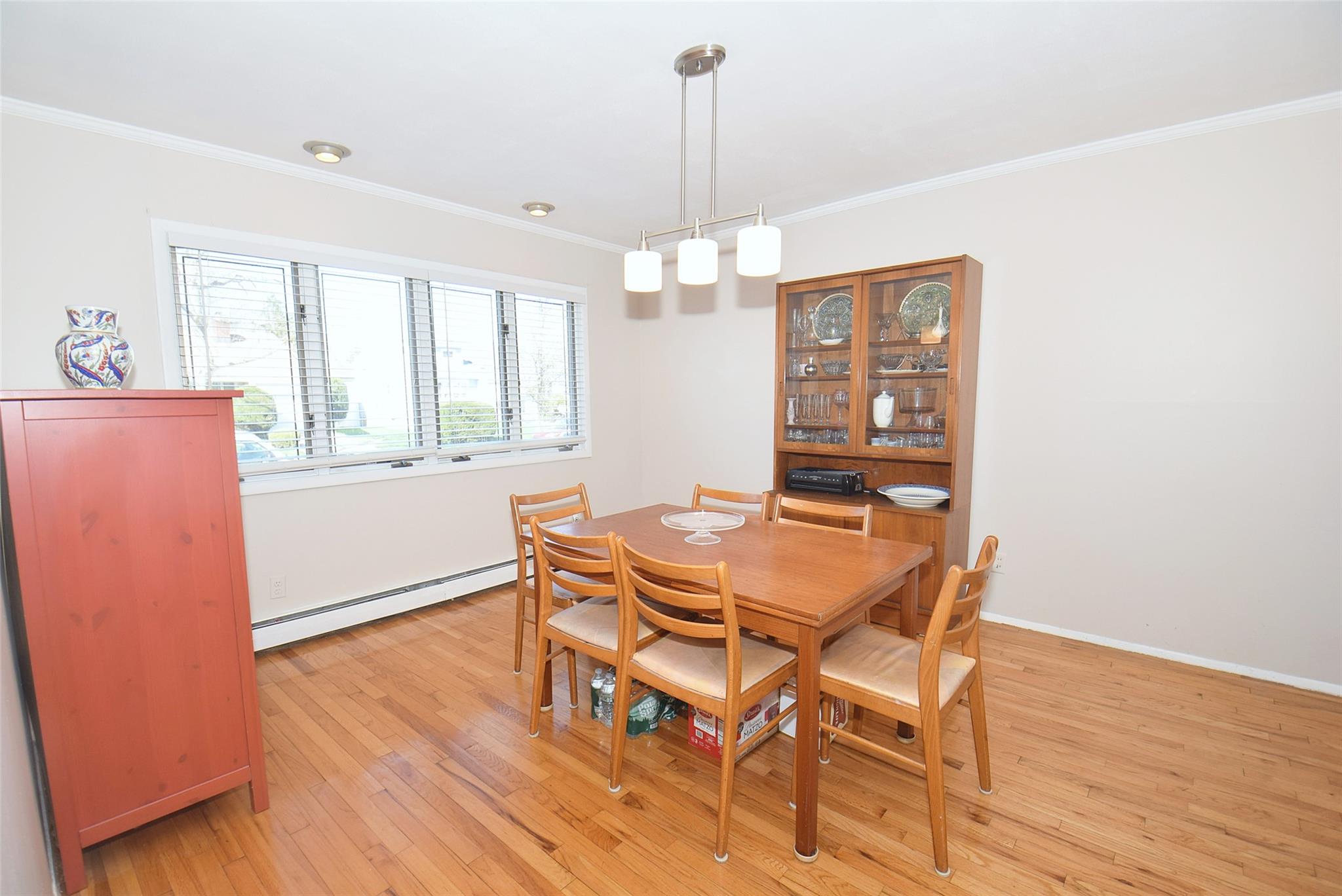 6 Gary Road, Syosset, New York image 12