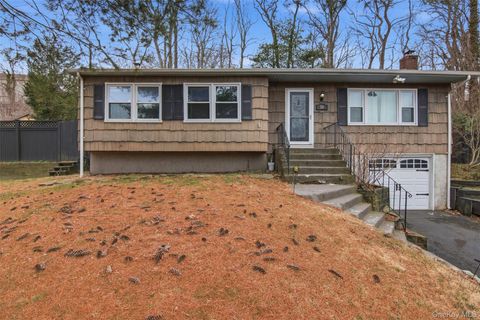 14 Narcissus Road Rocky Point NY 11778