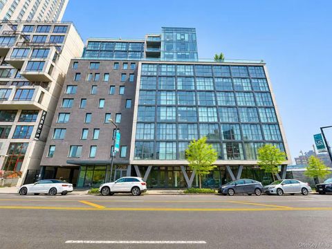 Photo of 2218 Jackson Avenue #1006, Long Island City, NY 11101 (MLS # 1001960)