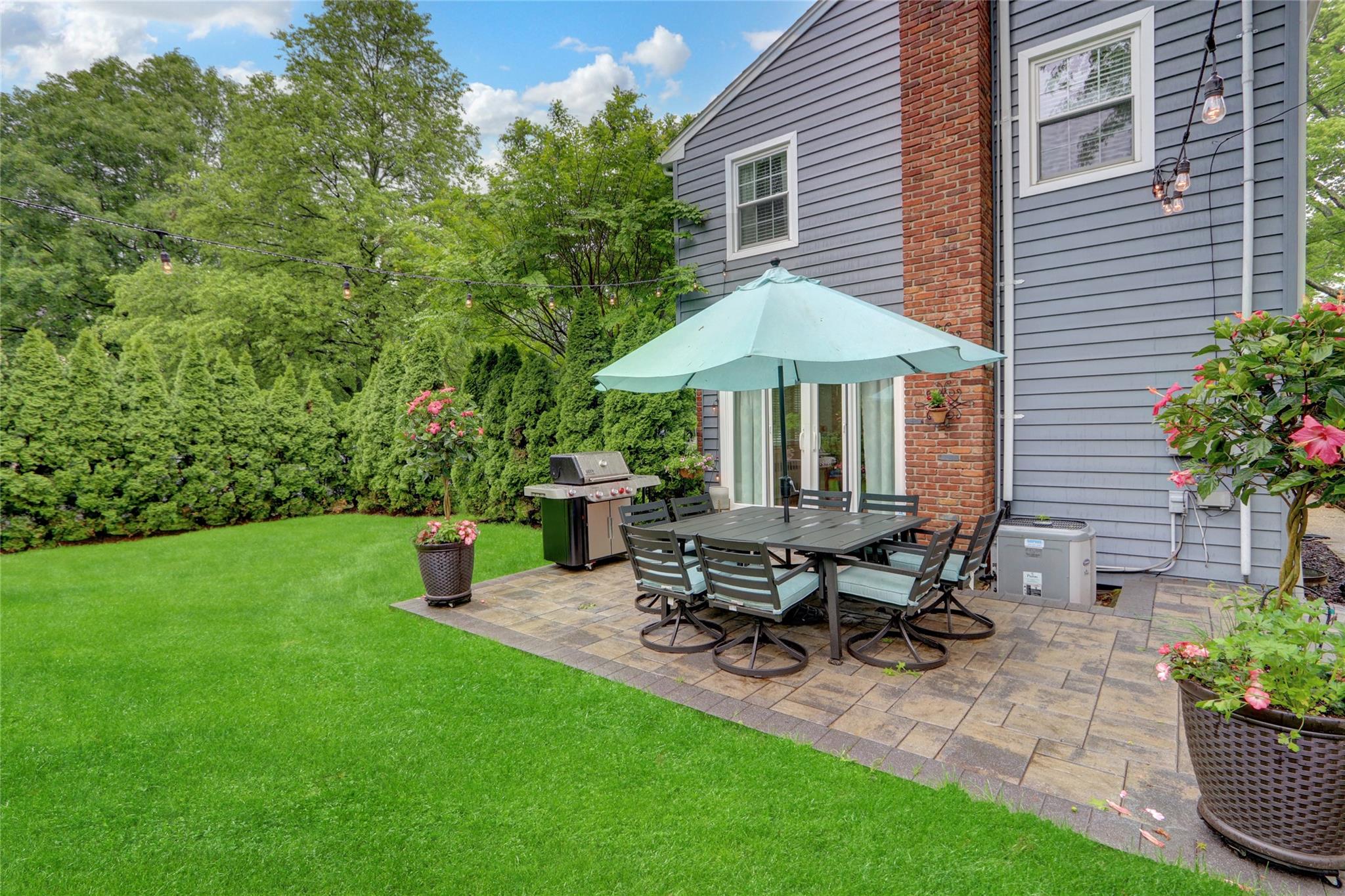 83 Poplar Street, Garden City, New York image 22