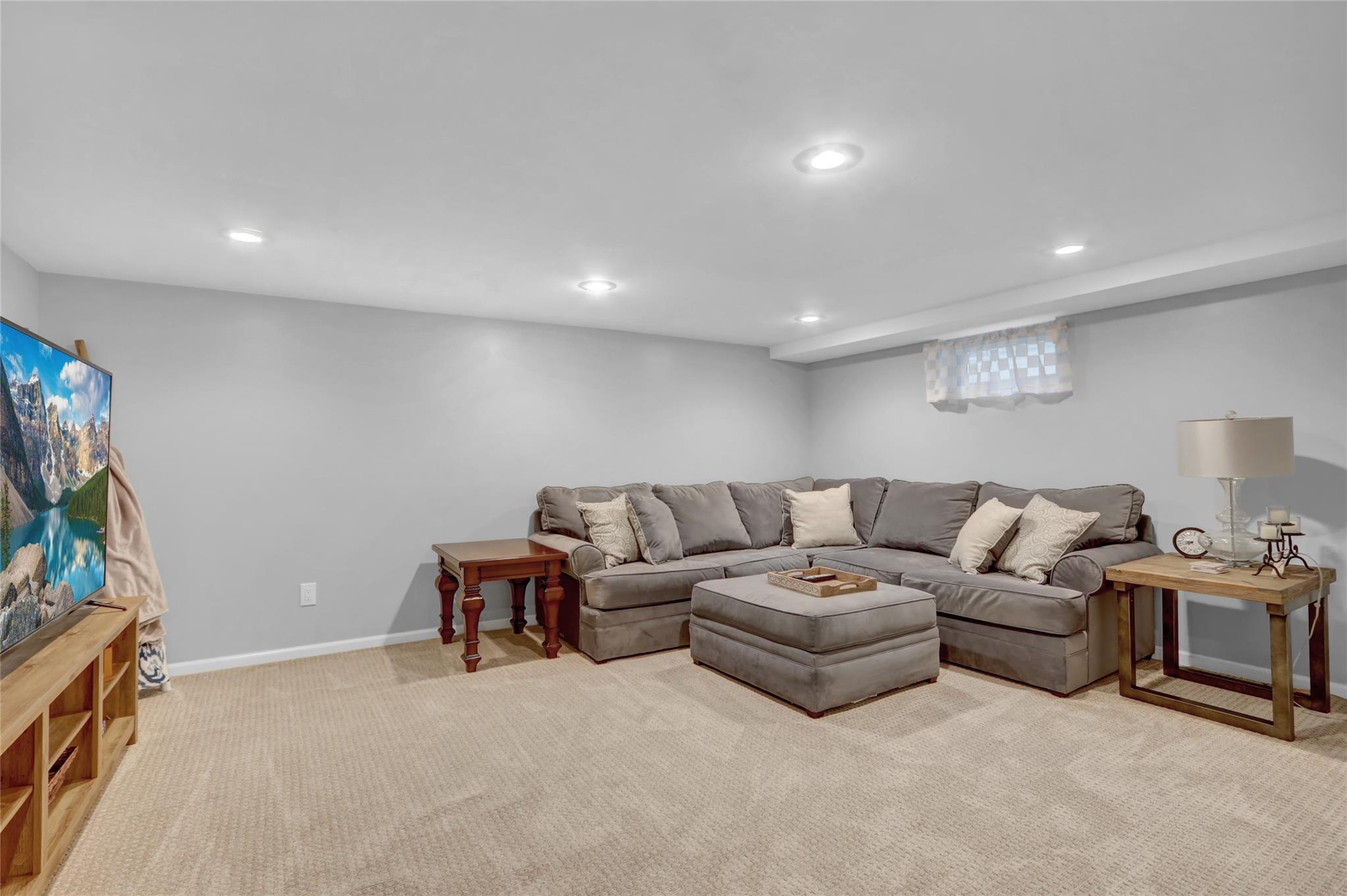 83 Poplar Street, Garden City, New York image 20
