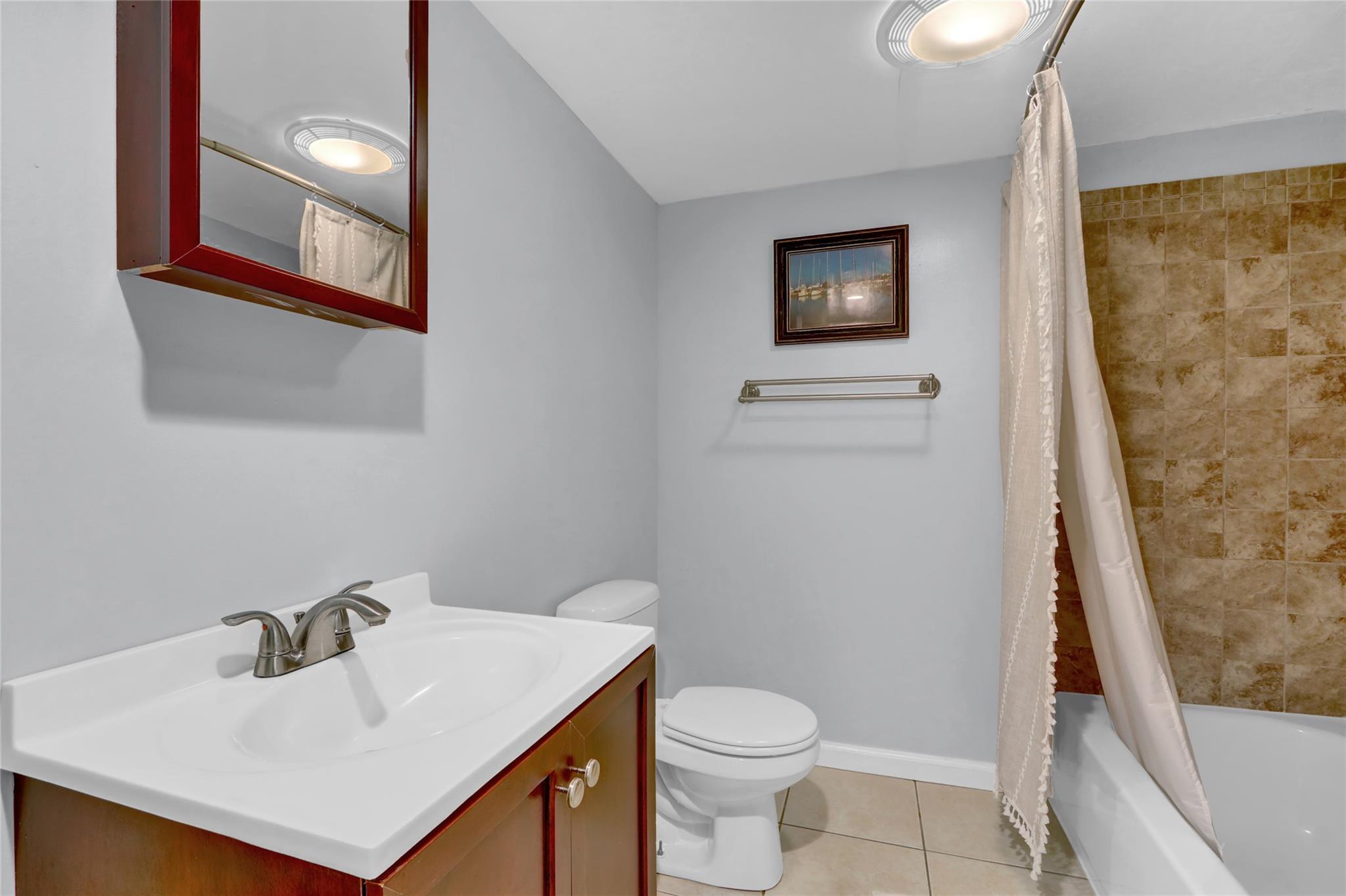 83 Poplar Street, Garden City, New York image 21