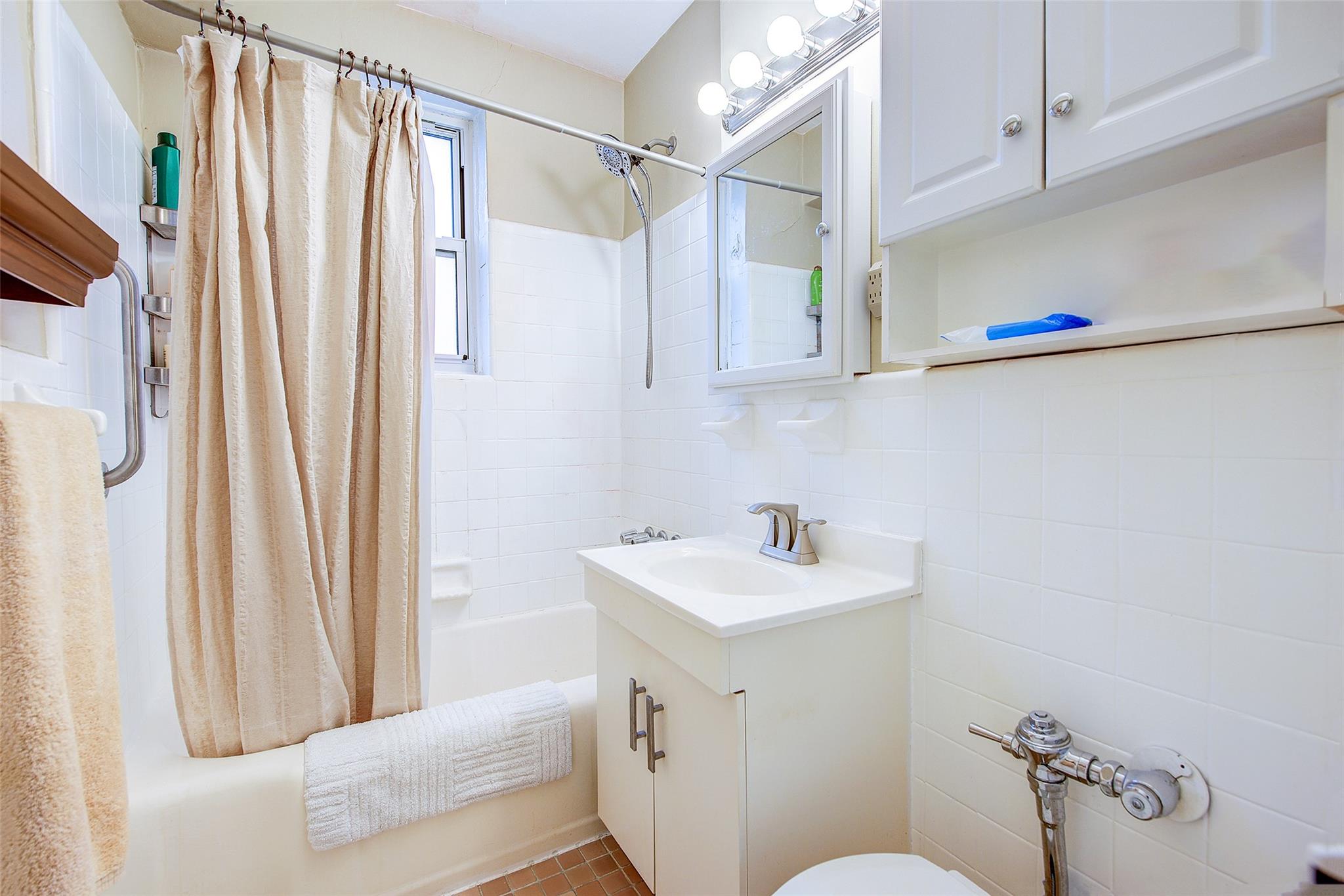 110-20 71st Avenue #606, Forest Hills, Florida image 31