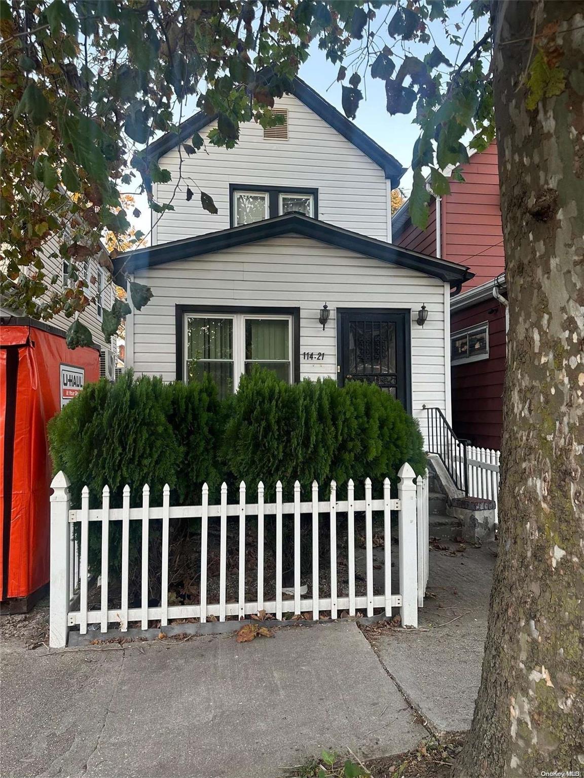 Property for Sale at 147th Street, Jamaica, Queens, NY - Bedrooms: 2 
Bathrooms: 1 
Rooms: 6  - $520,000