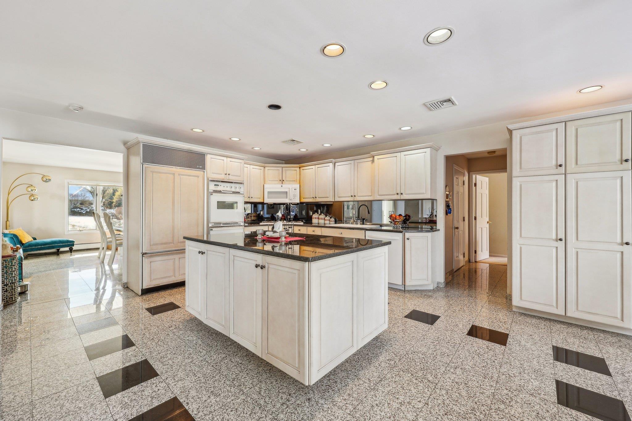1 Deforest Court, West Nyack, New York image 16