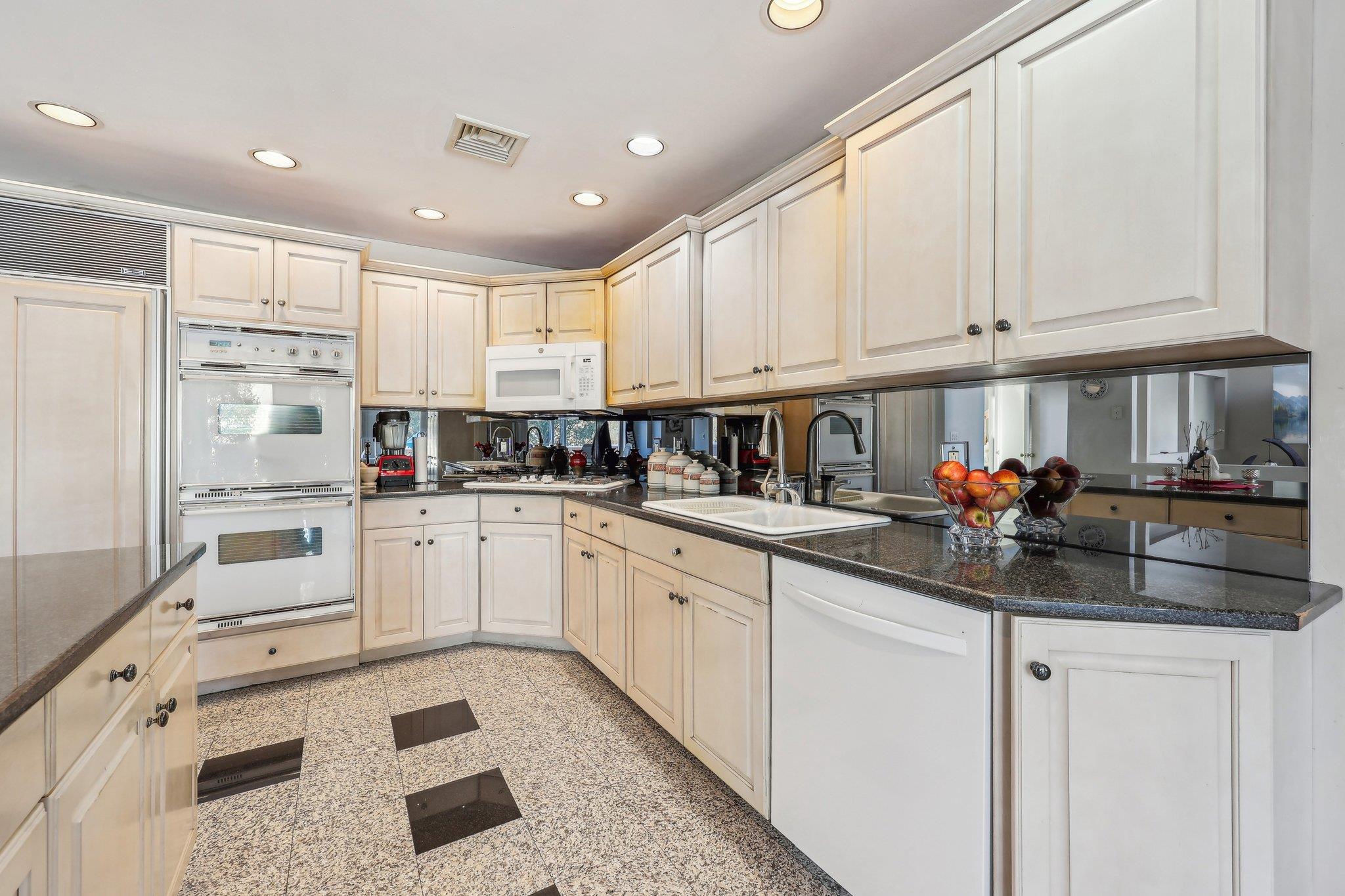 1 Deforest Court, West Nyack, New York image 11