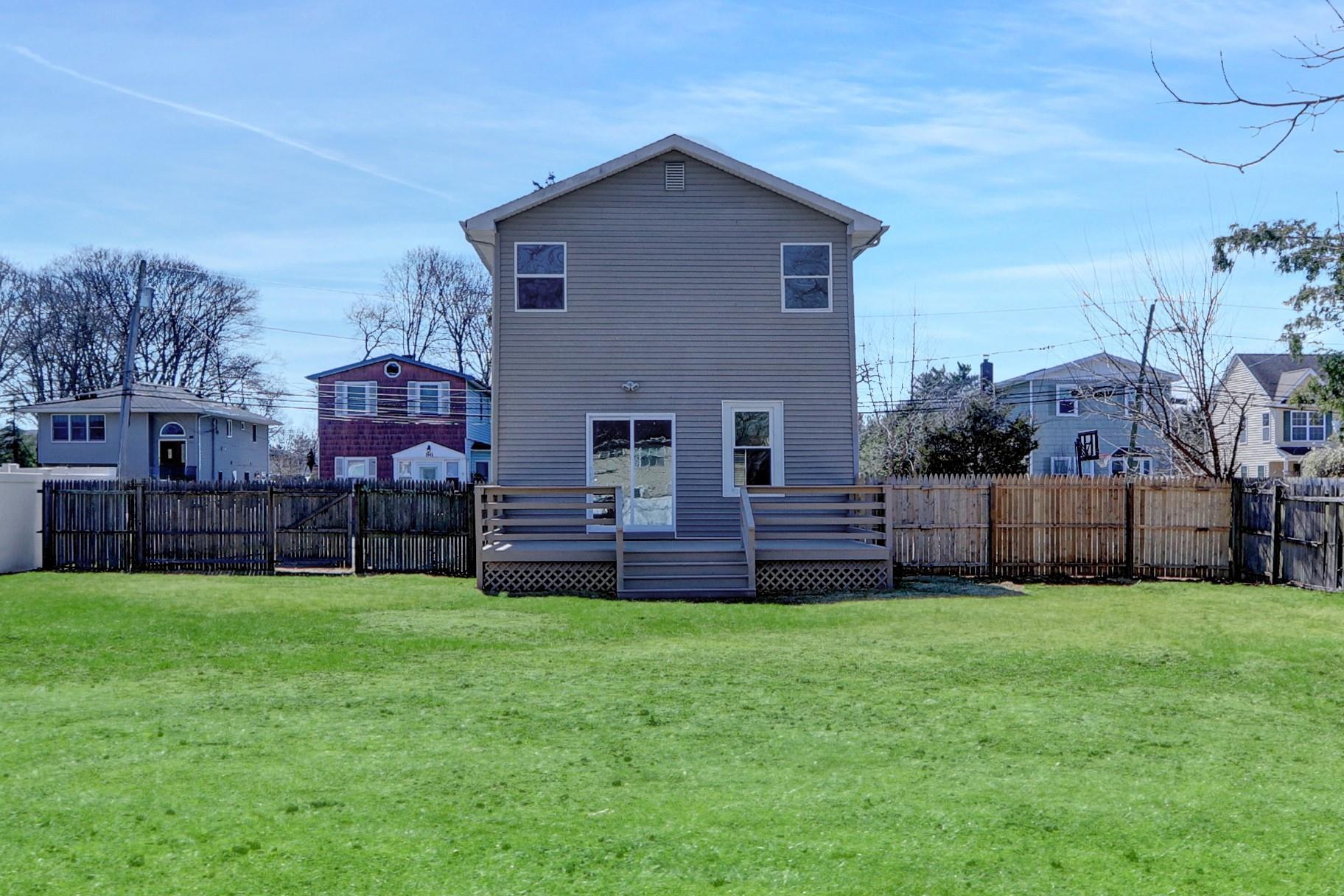 83 Fairview Avenue, Islip Terrace, New York image 29