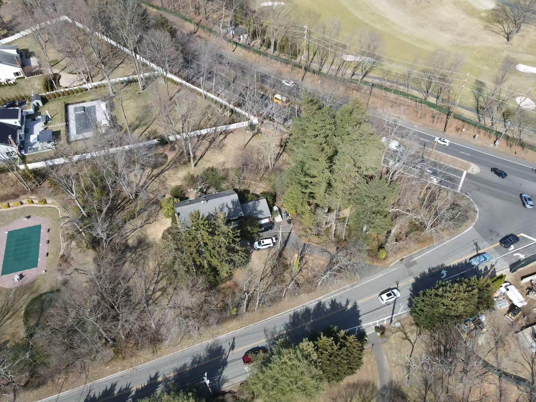 499 Stonytown Road, Manhasset, New York image 5