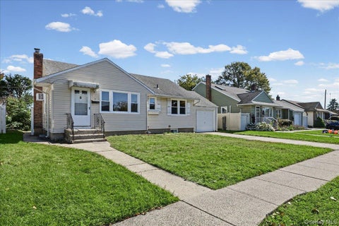 Photo of 7 High Street, Hicksville, NY 11801 (MLS # 1065108)