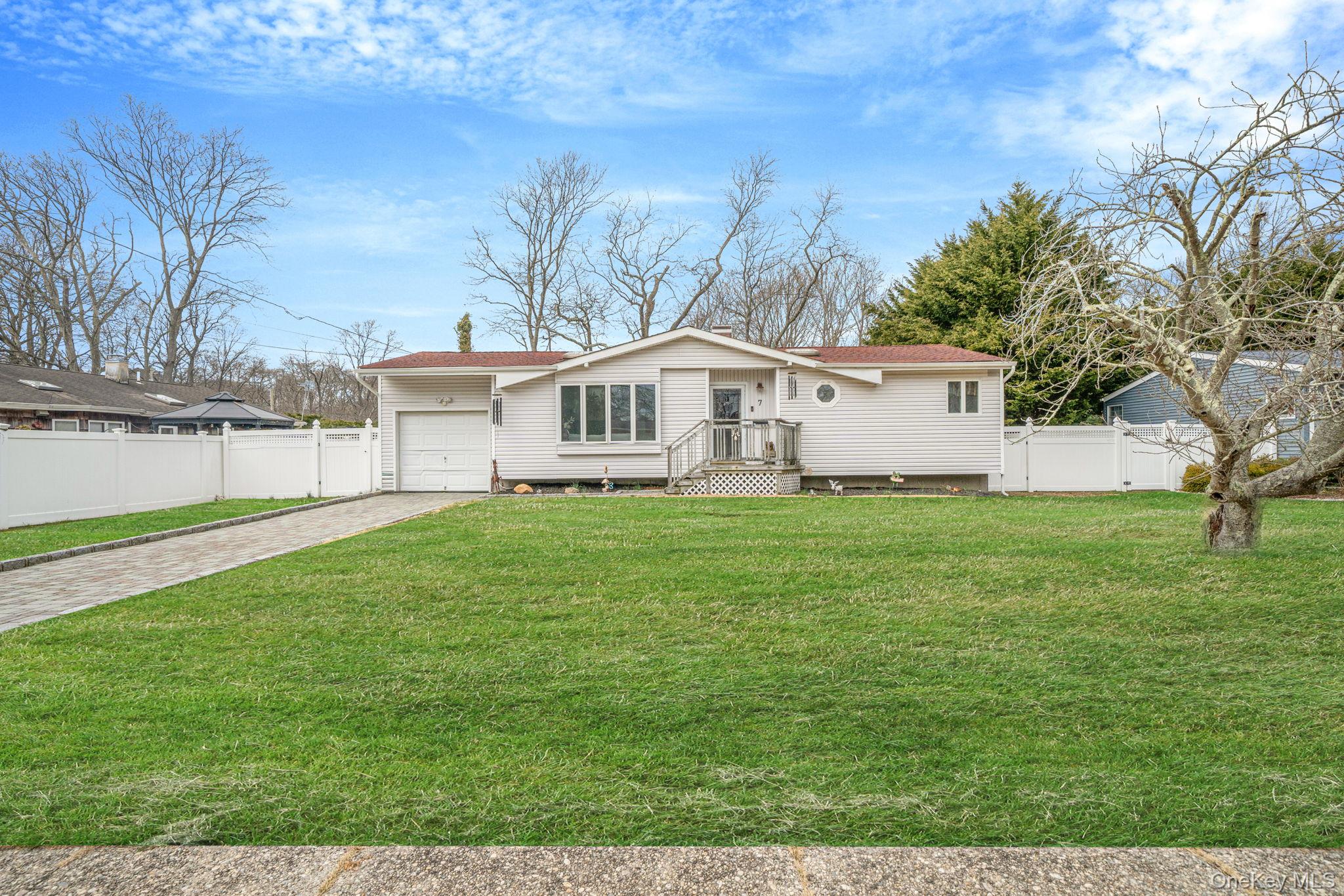 7 Betsy Drive - Photo 2