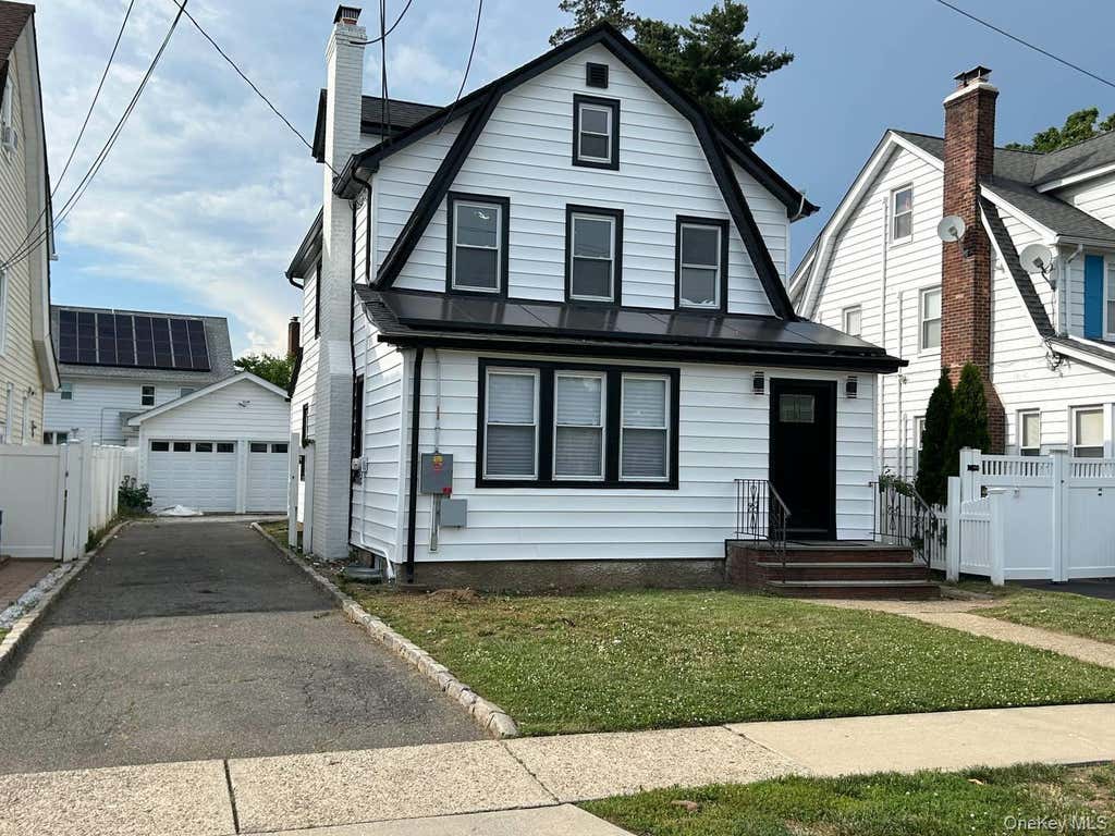 Photo of 109 Leverich Street, Hempstead, NY 11550 (MLS # 1012666)
