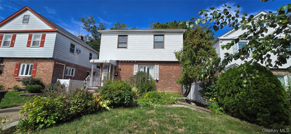 Photo of 20811 Richland Avenue, Oakland Gardens, NY 11364 (MLS # 1055768)