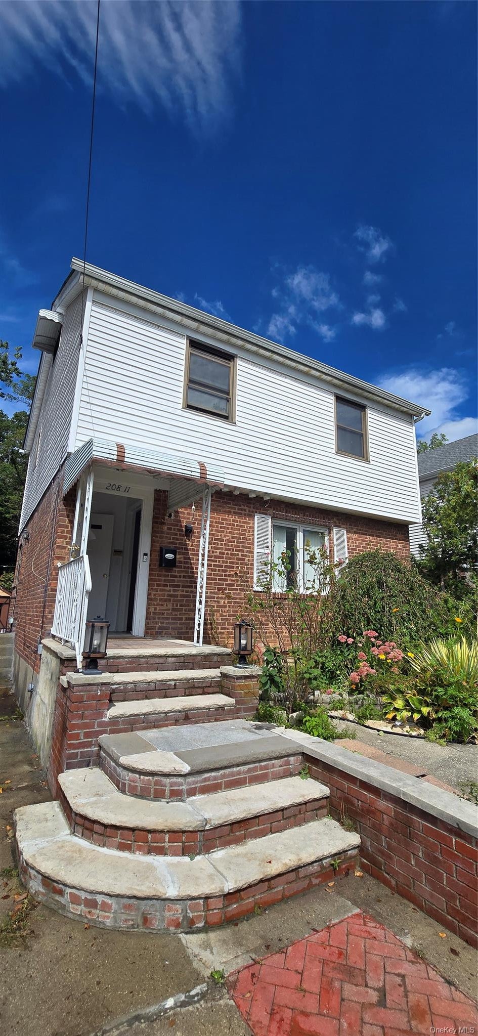 Photo of 20811 Richland Avenue, Oakland Gardens, NY 11364 (MLS # 1055768)