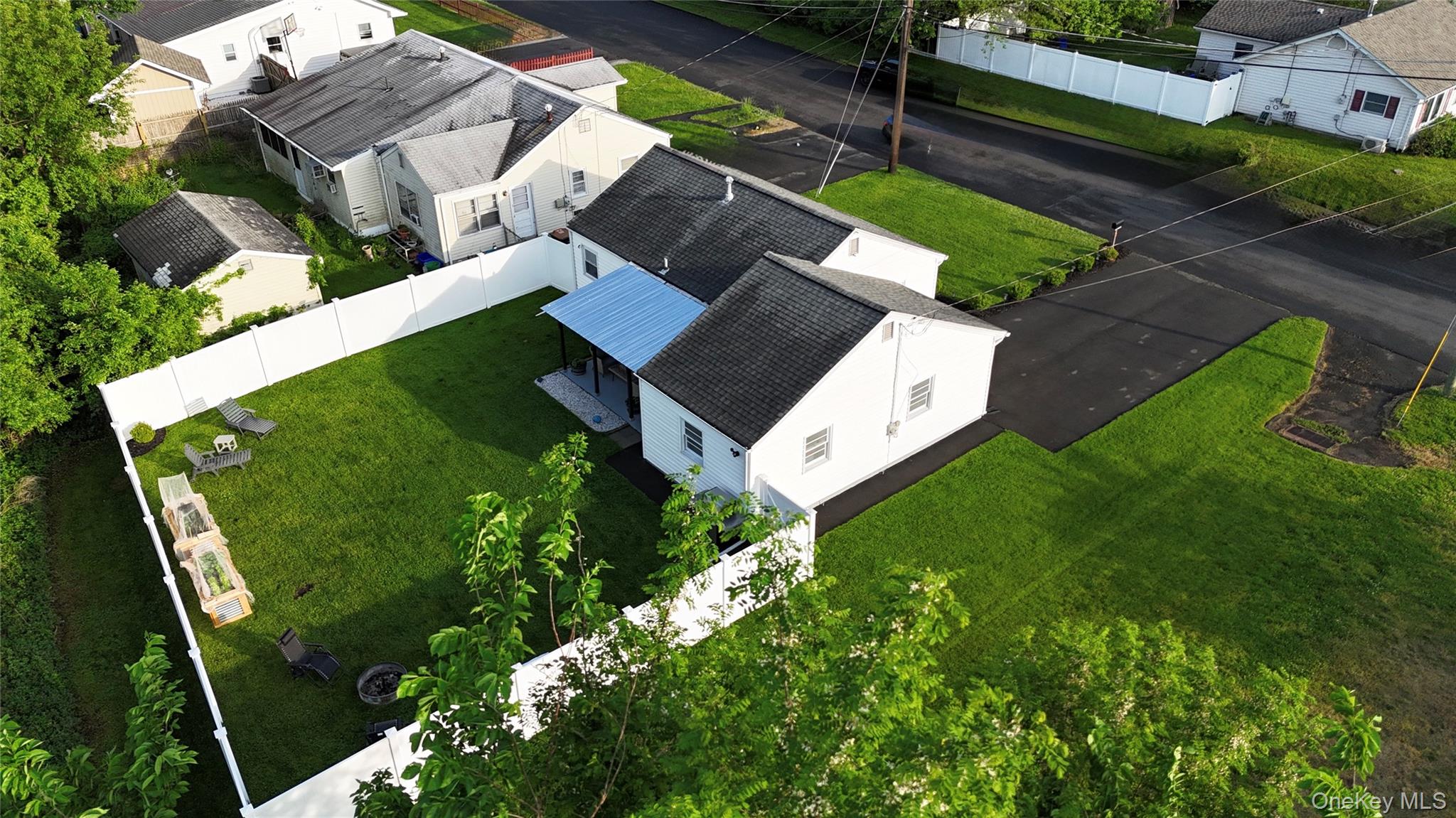 9 Maple Avenue