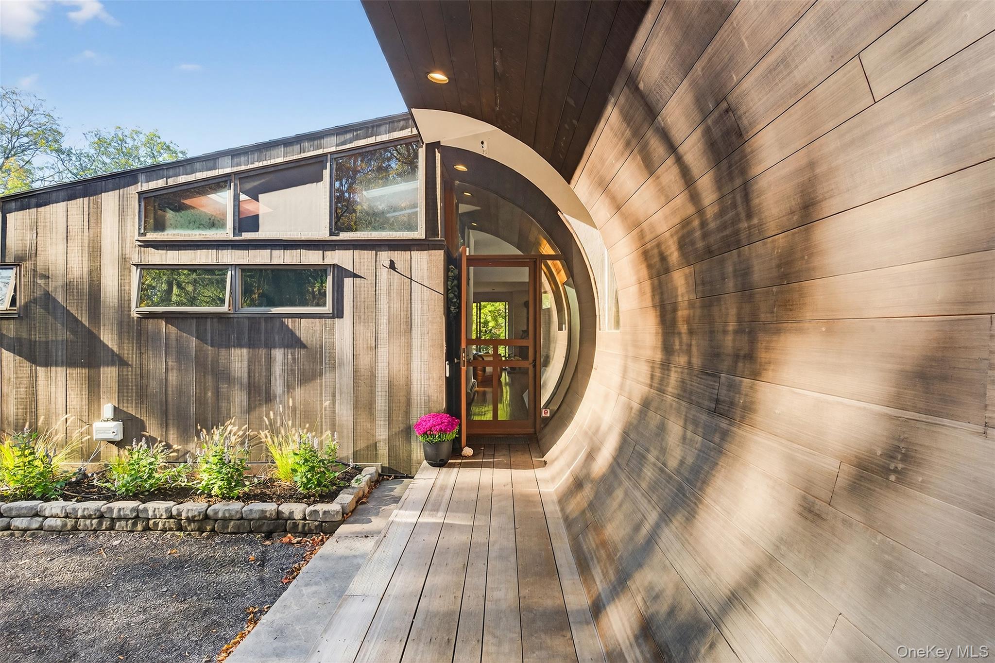 289 Upper Byrdcliffe Road