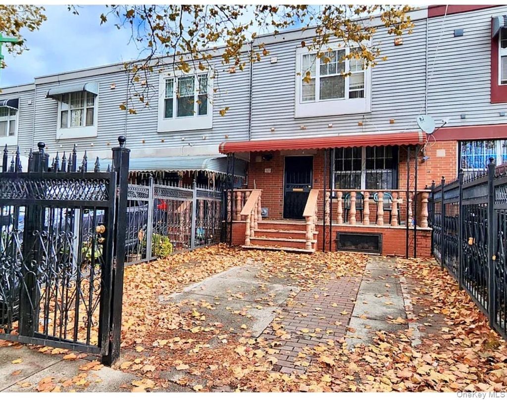 Photo of 525 Alabama Avenue, Brooklyn, NY 11207 (MLS # 966655)