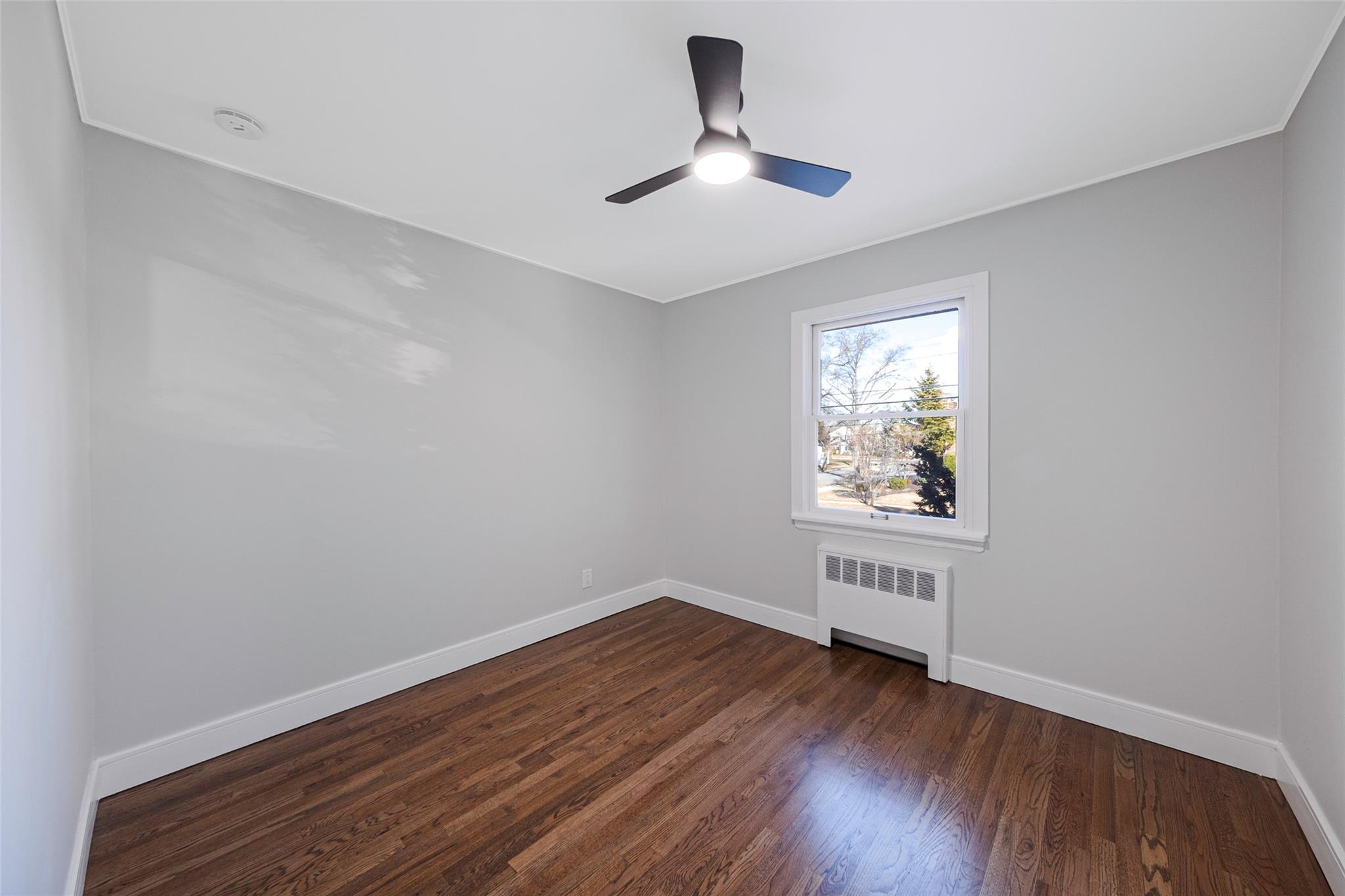 2810 Wynsum Avenue, Merrick, New York image 14
