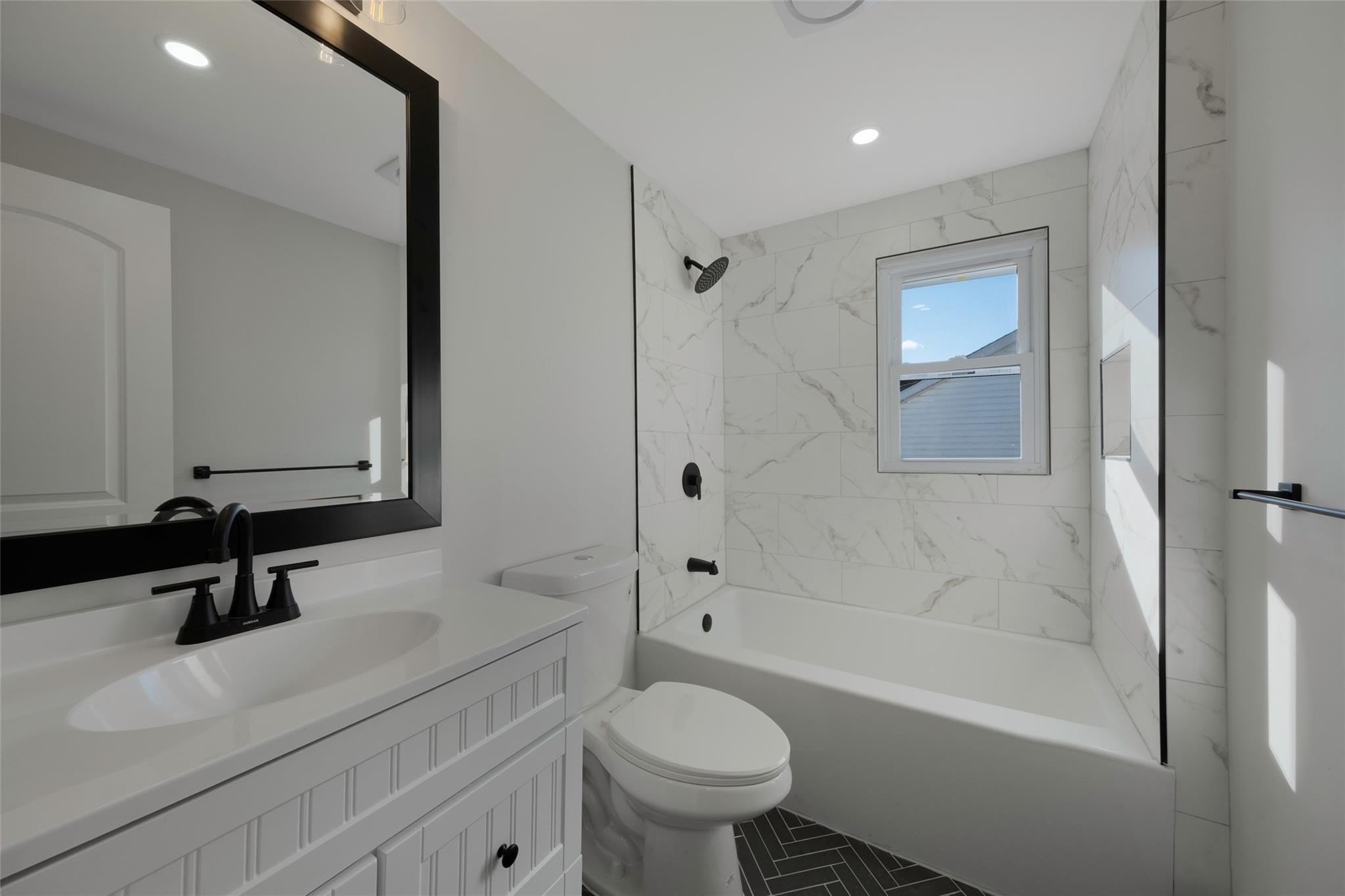 2810 Wynsum Avenue, Merrick, New York image 21