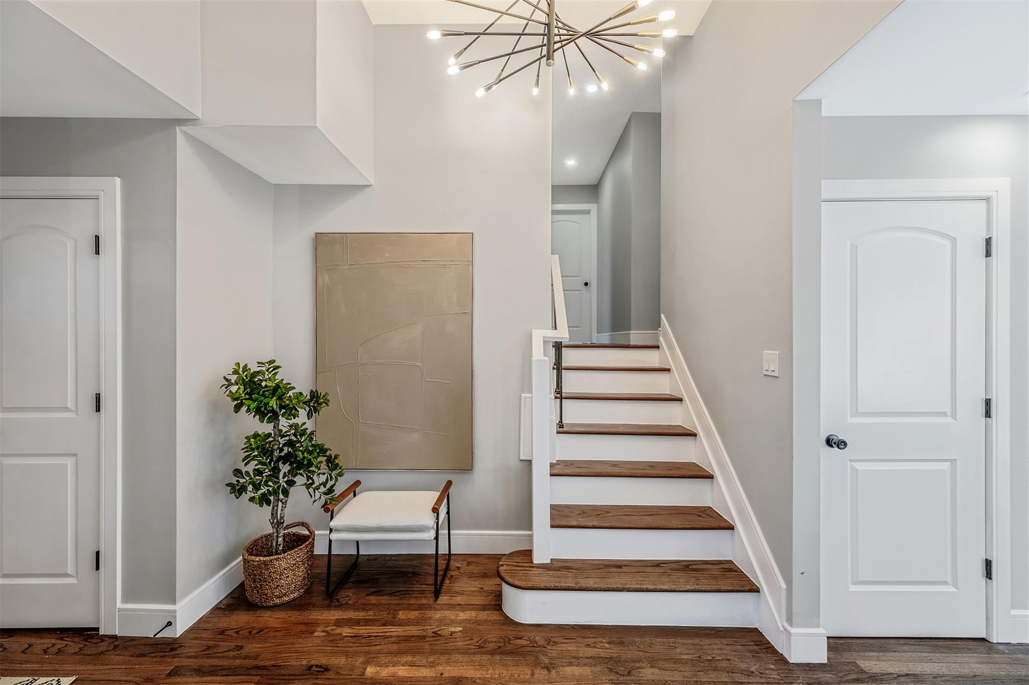 2810 Wynsum Avenue, Merrick, New York image 3