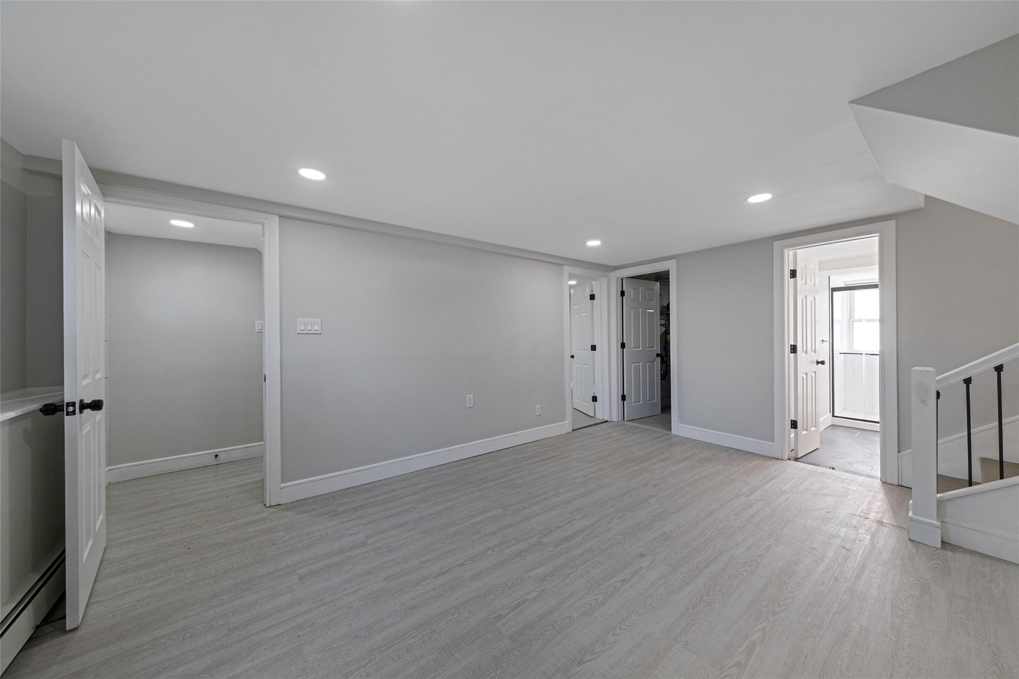2810 Wynsum Avenue, Merrick, New York image 24