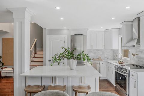 MLS: 856036