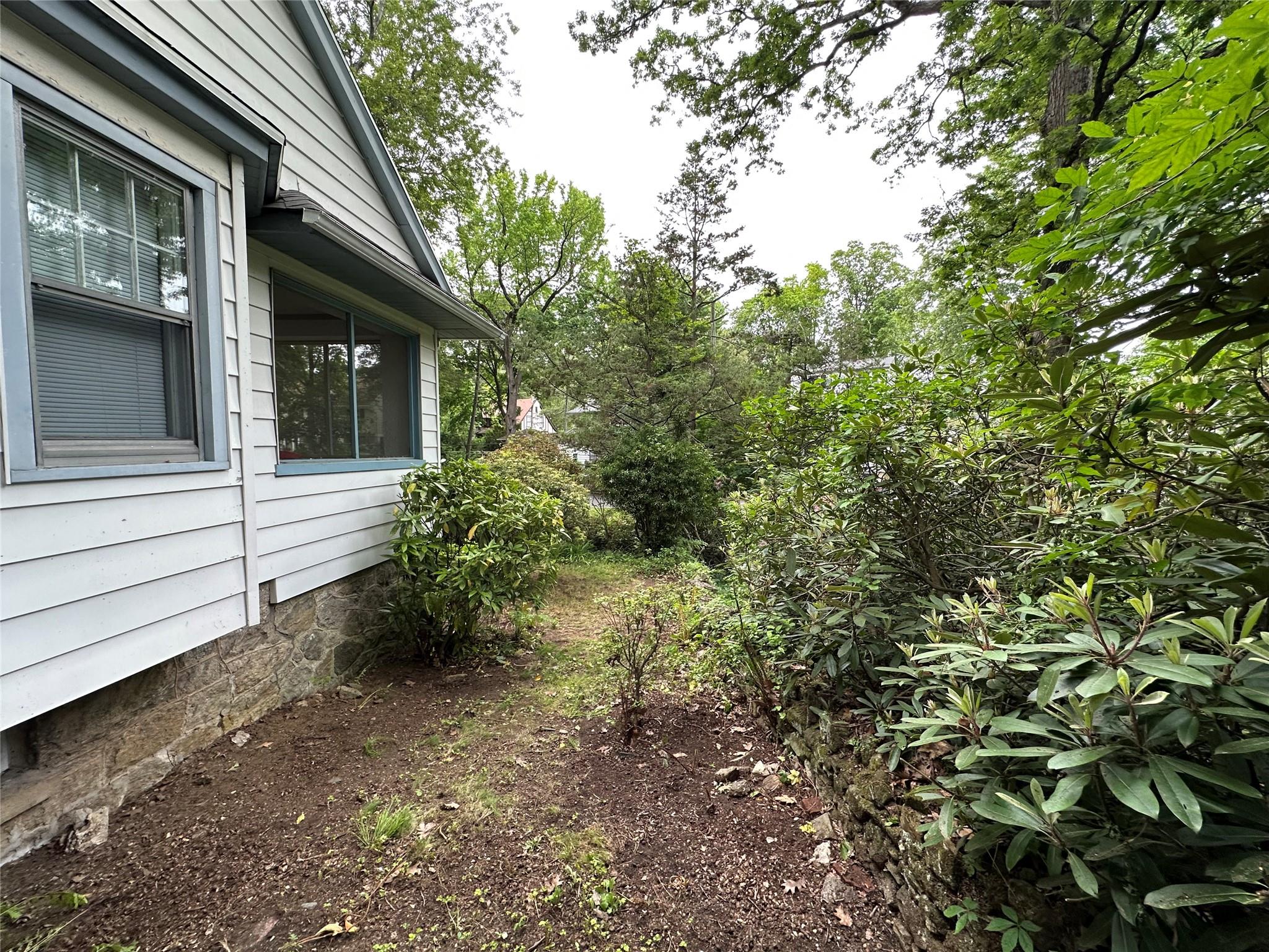 40 Pine Brook Drive, Larchmont, New York image 35