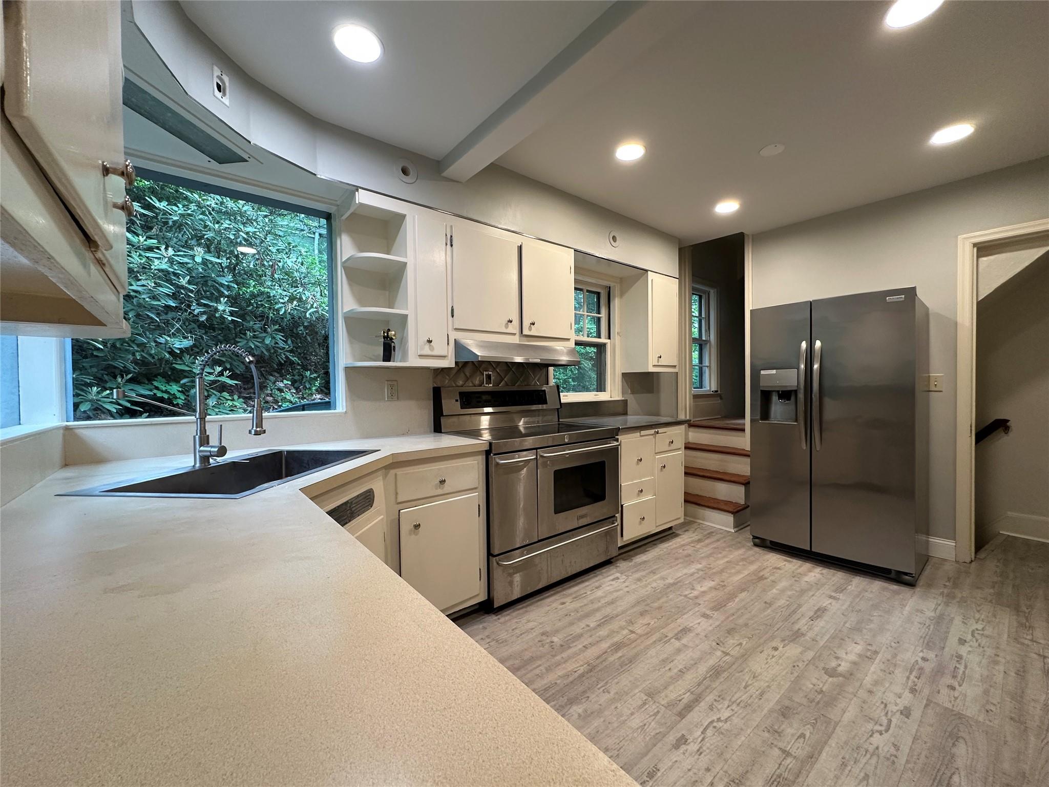 40 Pine Brook Drive, Larchmont, New York image 15