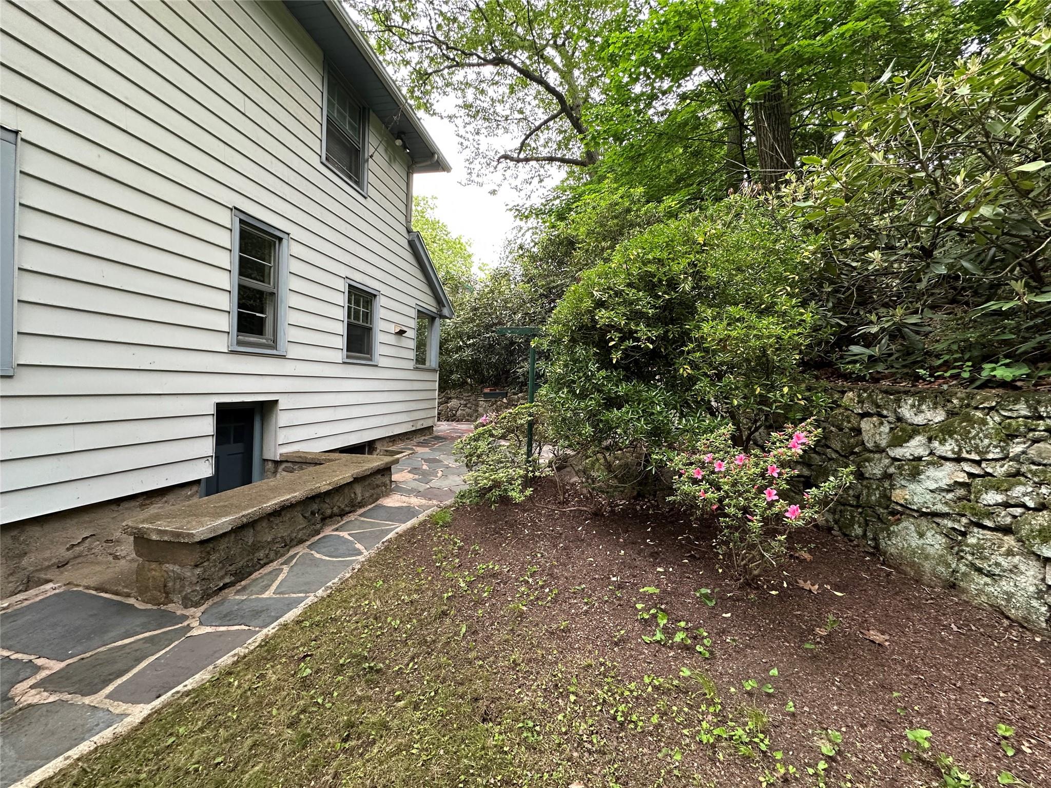 40 Pine Brook Drive, Larchmont, New York image 33