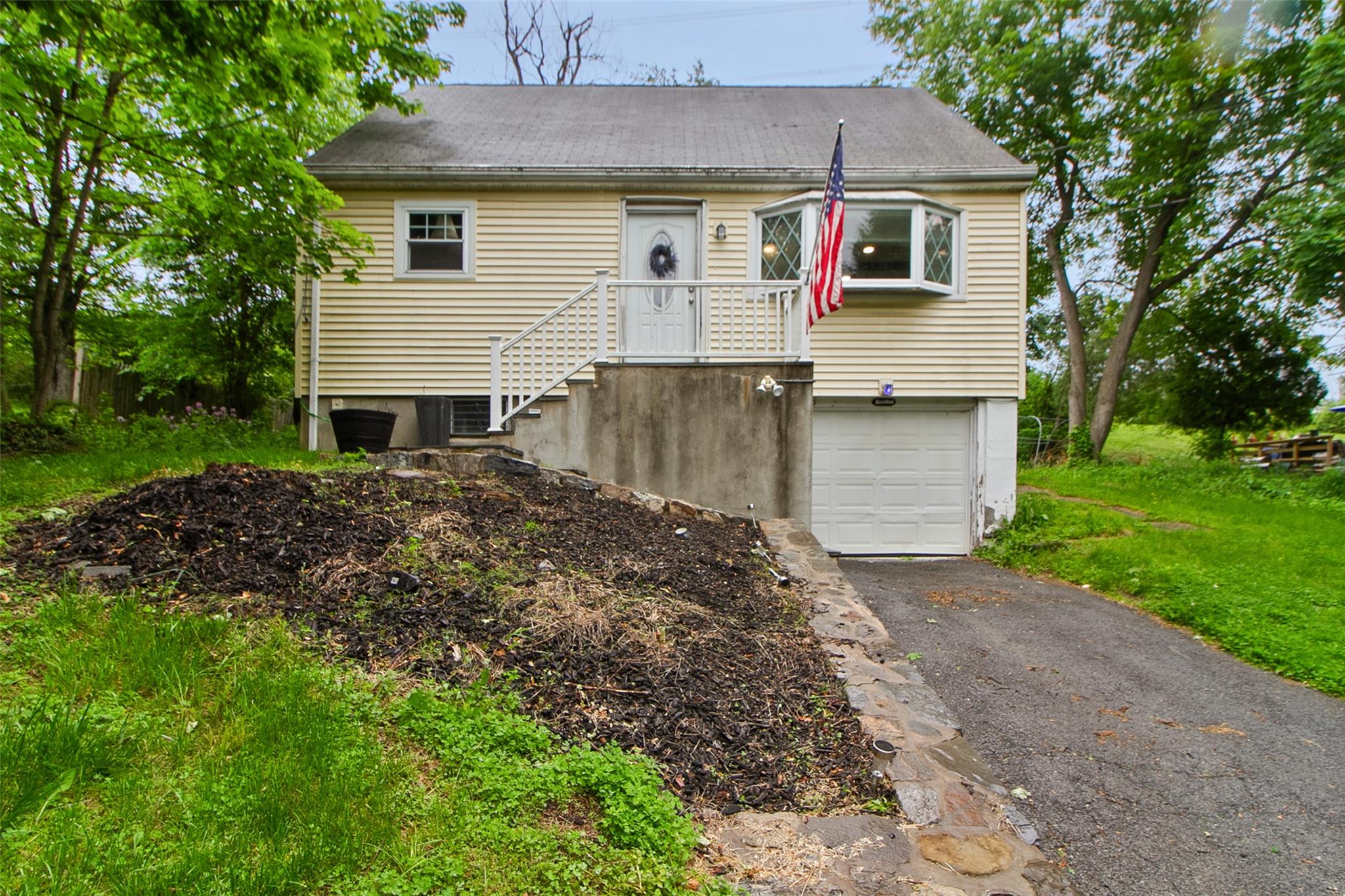 16 Tiger Road, Hopewell Junction, New York image 2