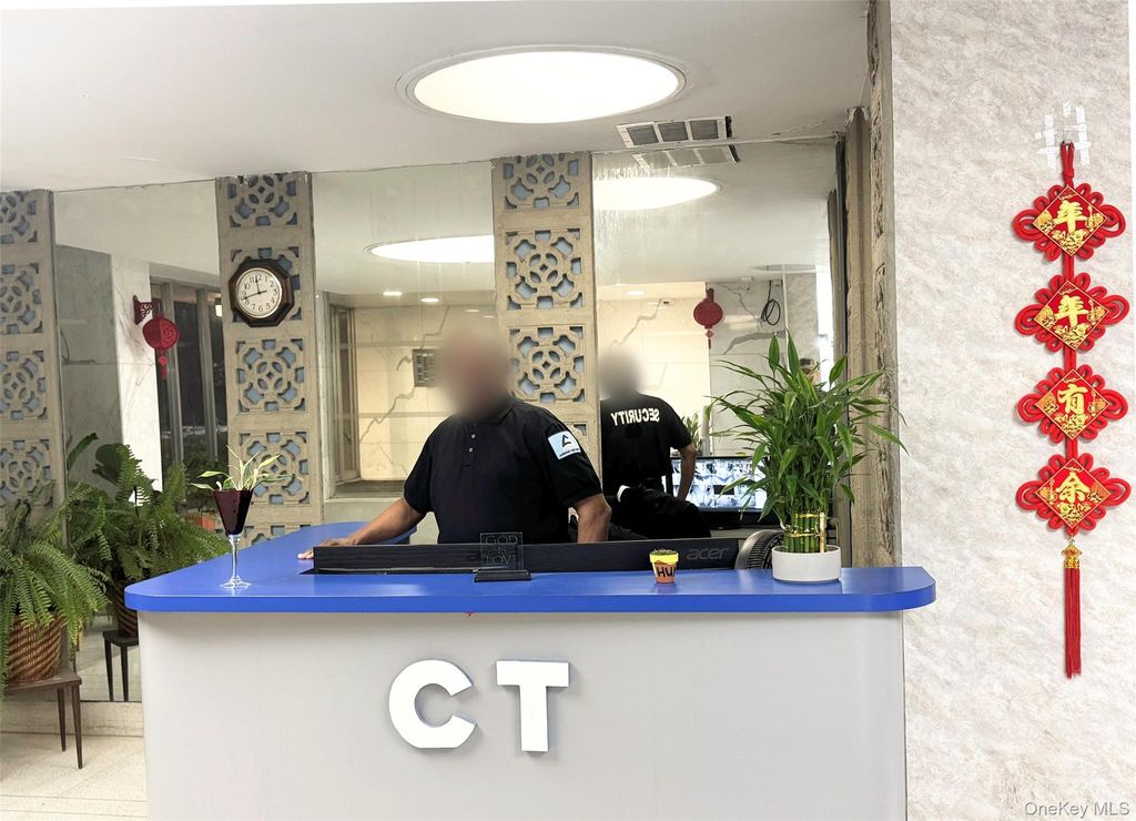 Photo of 43-10 Kissena Boulevard #16D, Flushing, NY 11355 (MLS # 964933)