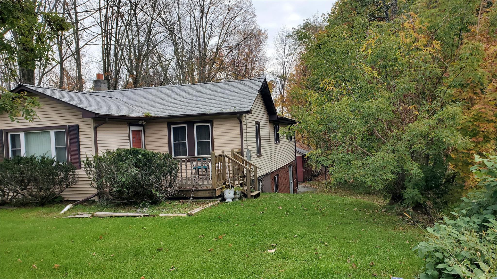 47 Waverly Avenue, Monticello, New York image 1