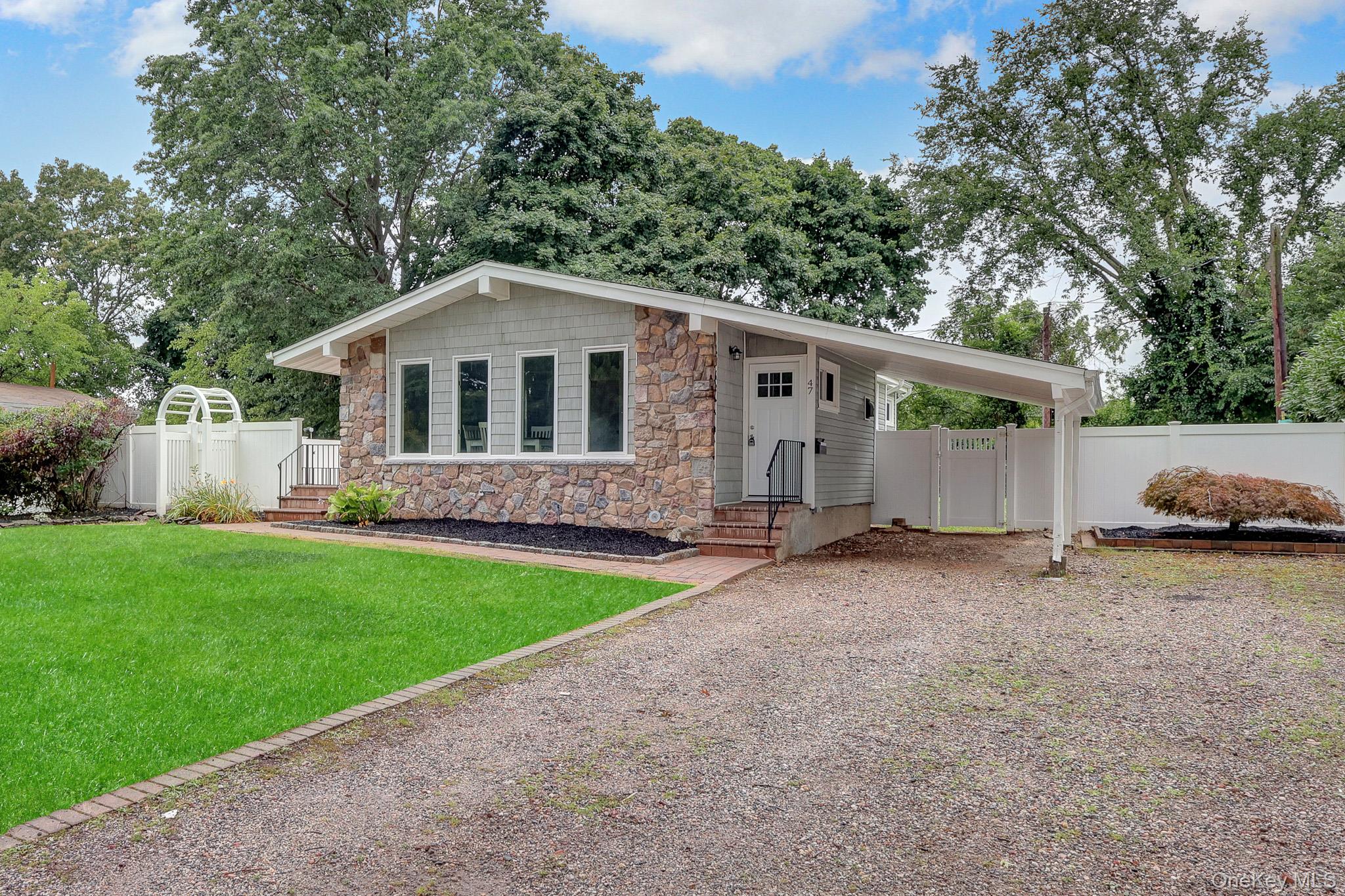 47 Hayrick Lane