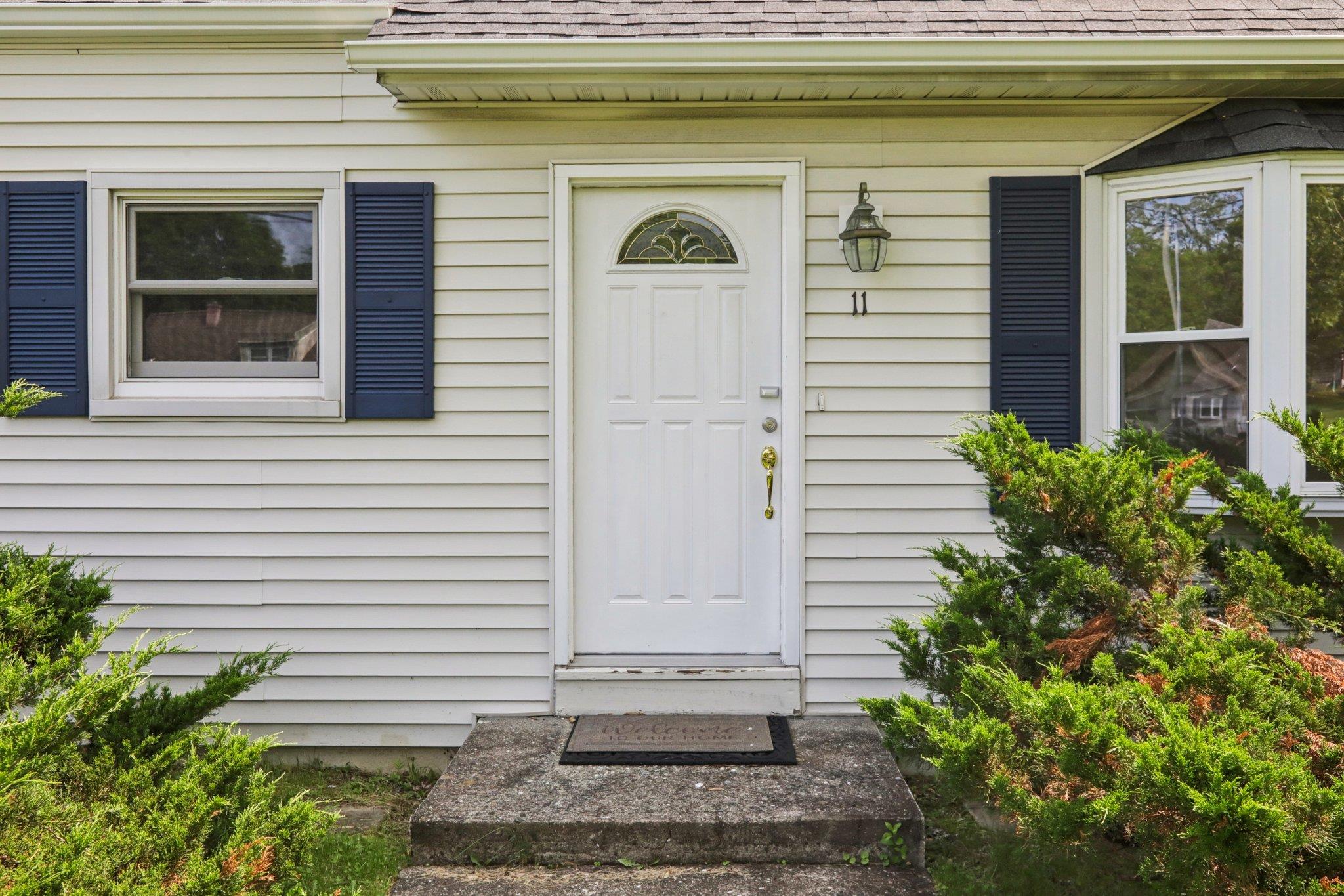 11 High Ridge Road