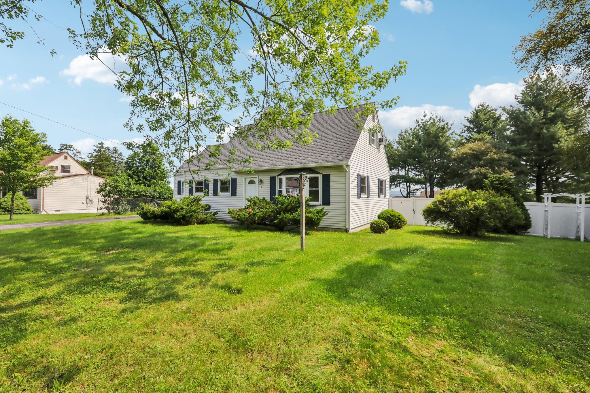 11 High Ridge Road