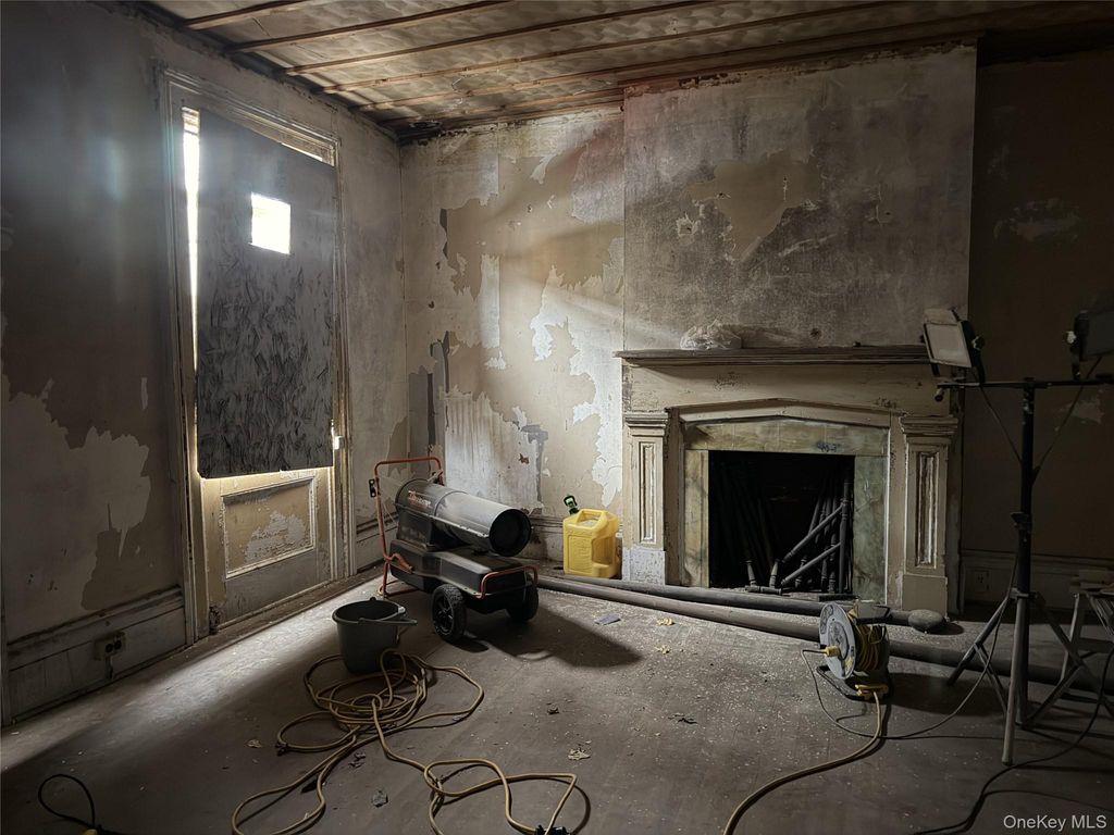 Photo of 169 Chambers Street, Newburgh, NY 12550 (MLS # 962368)