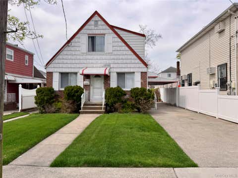 Multifamily For Sale - 12020 201 Place<br/> Saint Albans, NY 11412