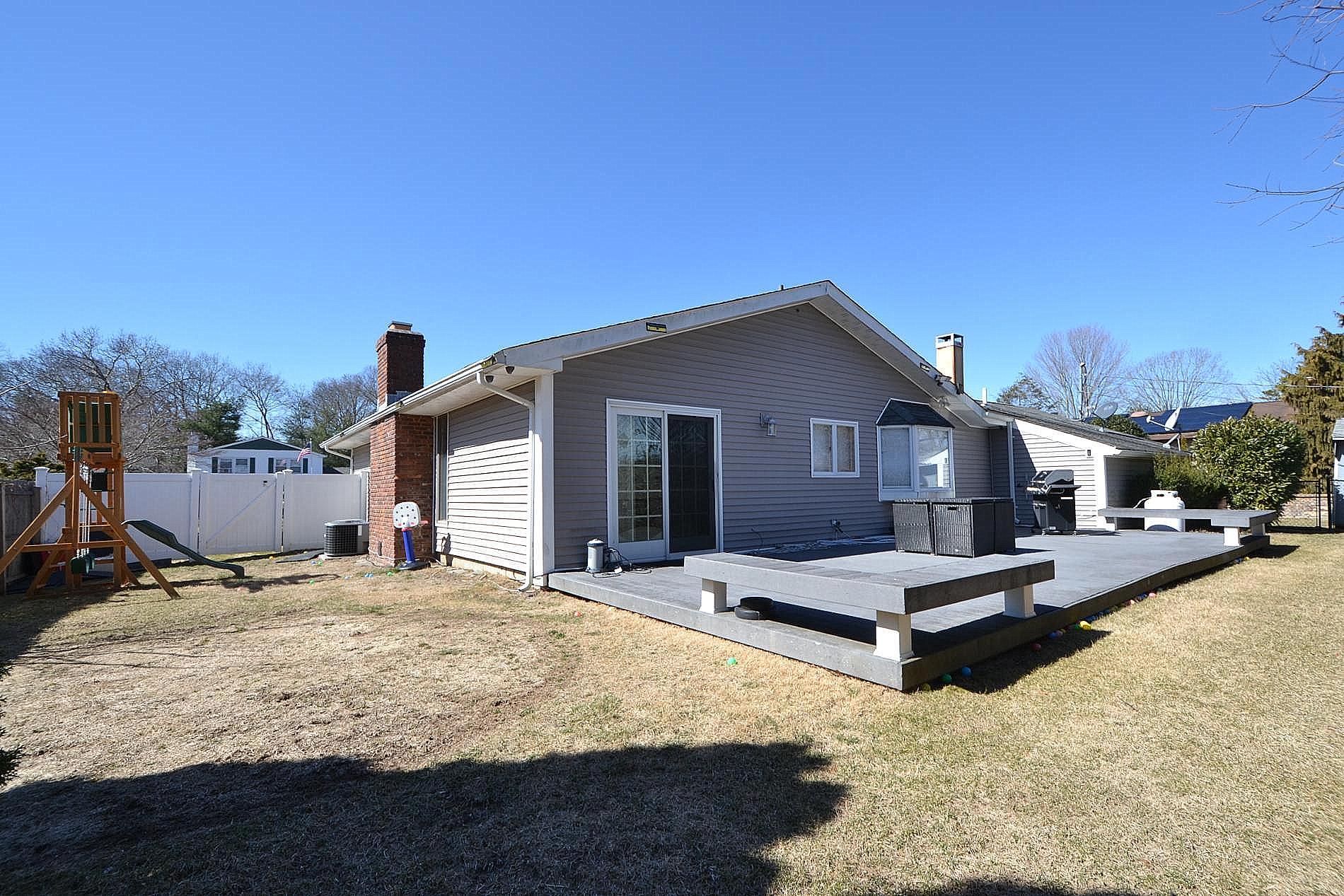 5 Whinstone Street, Coram, New York image 20