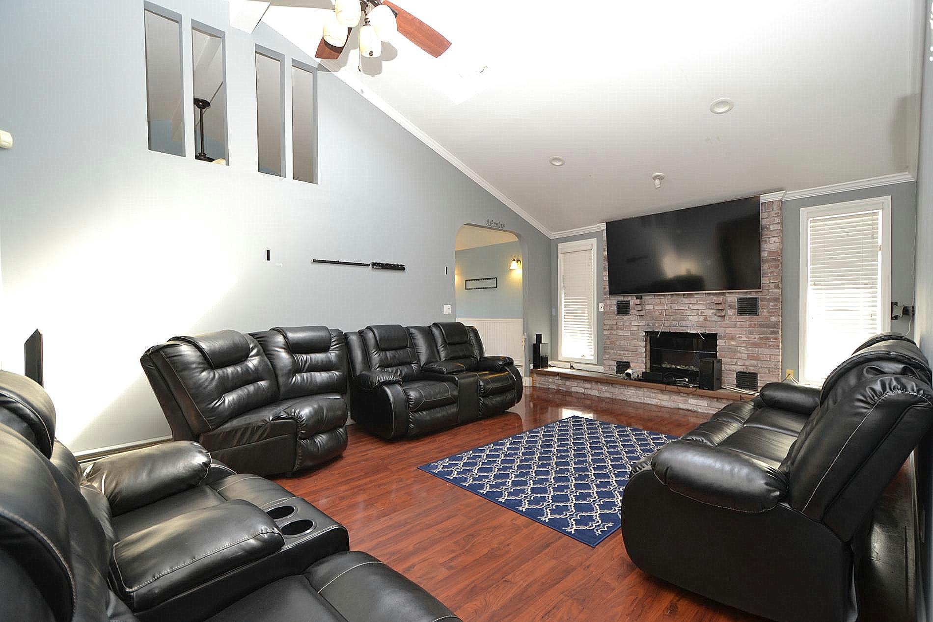 5 Whinstone Street, Coram, New York image 10