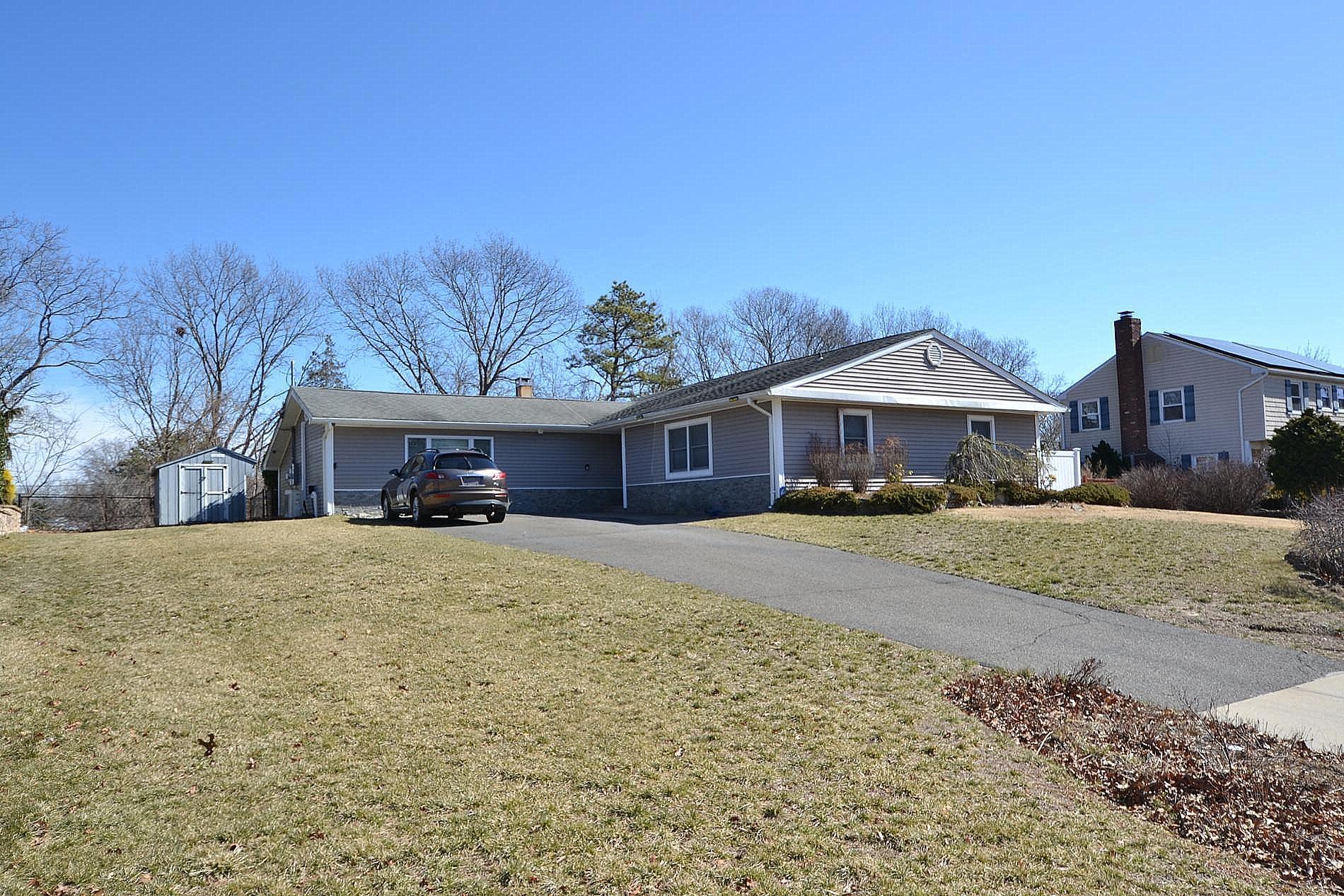 5 Whinstone Street, Coram, New York image 2